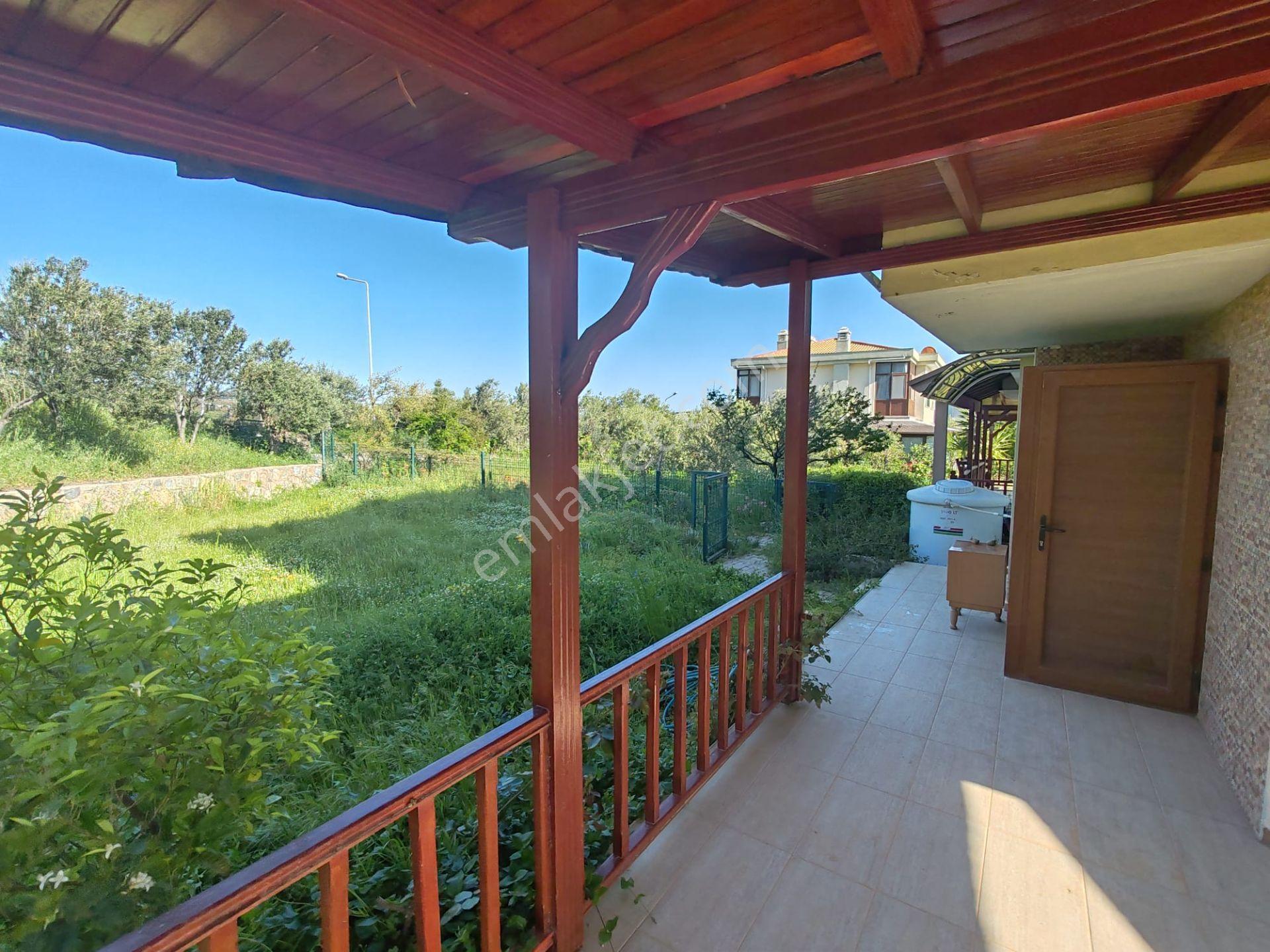 Seferihisar Atatürk Mahallesi Kiralık Deniz Manzaralı Lüx Villa - Görsel 3