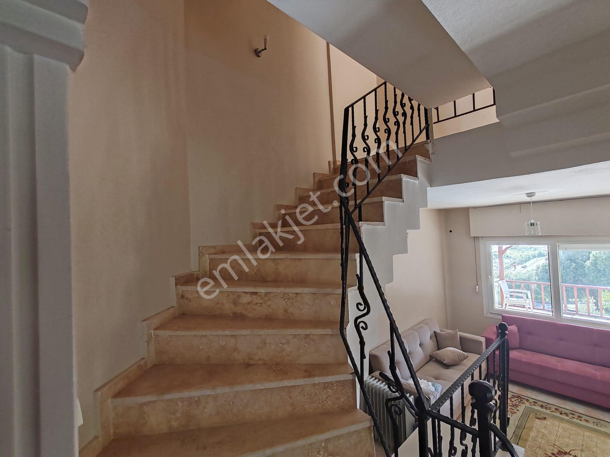 Seferihisar Atatürk Mahallesi Kiralık Deniz Manzaralı Lüx Villa - Görsel 21