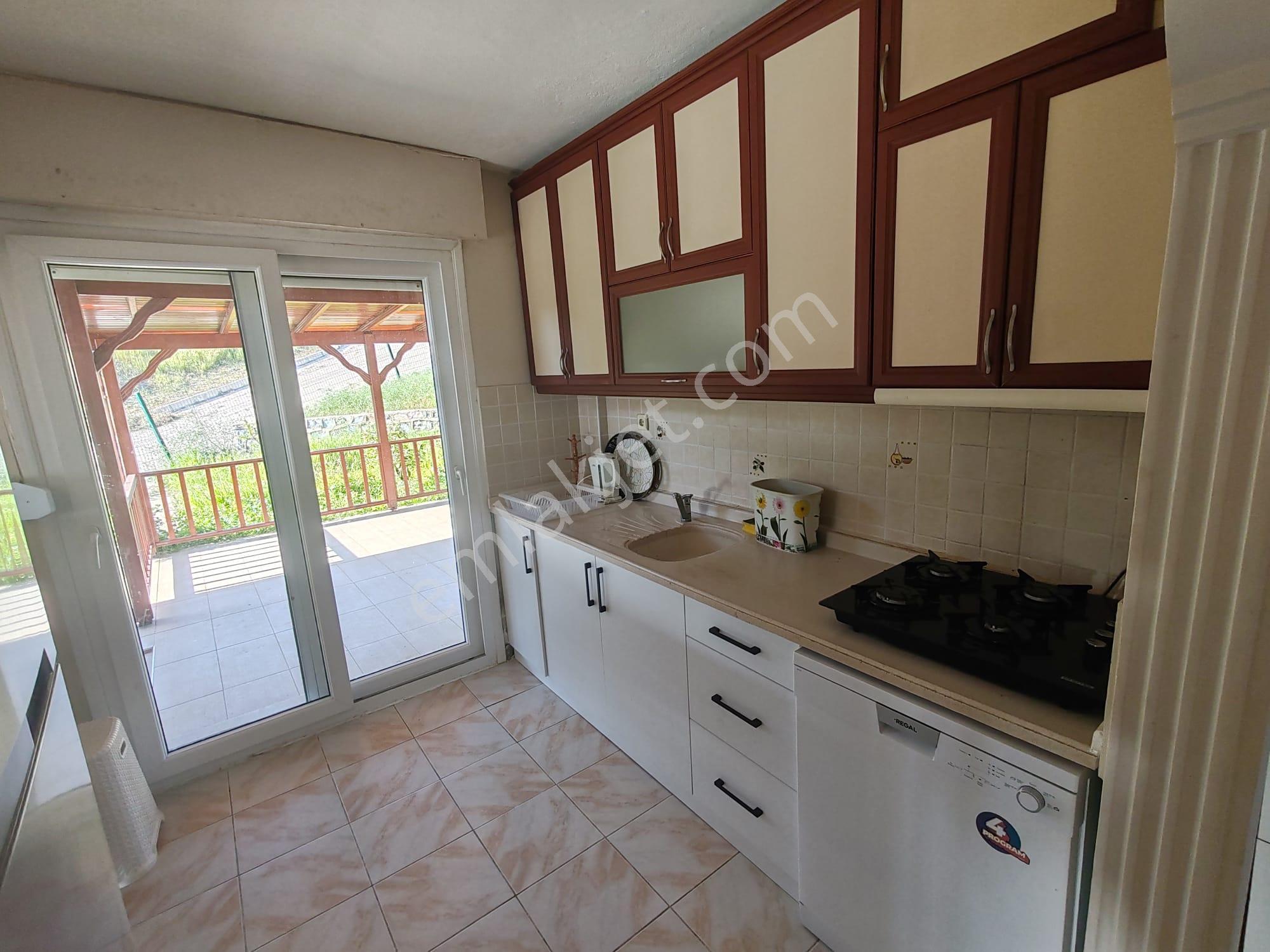 Seferihisar Atatürk Mahallesi Kiralık Deniz Manzaralı Lüx Villa - Görsel 12