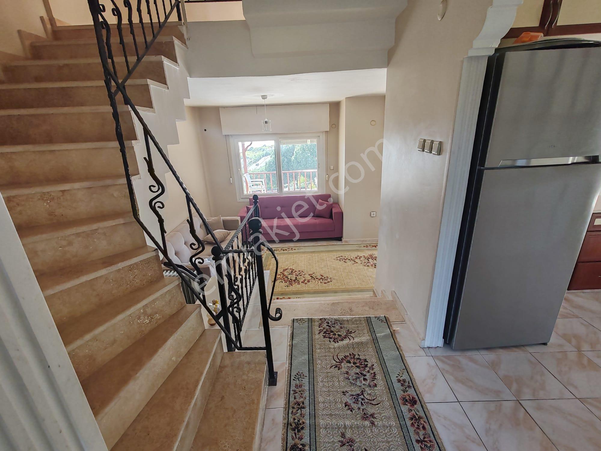 Seferihisar Atatürk Mahallesi Kiralık Deniz Manzaralı Lüx Villa - Görsel 9