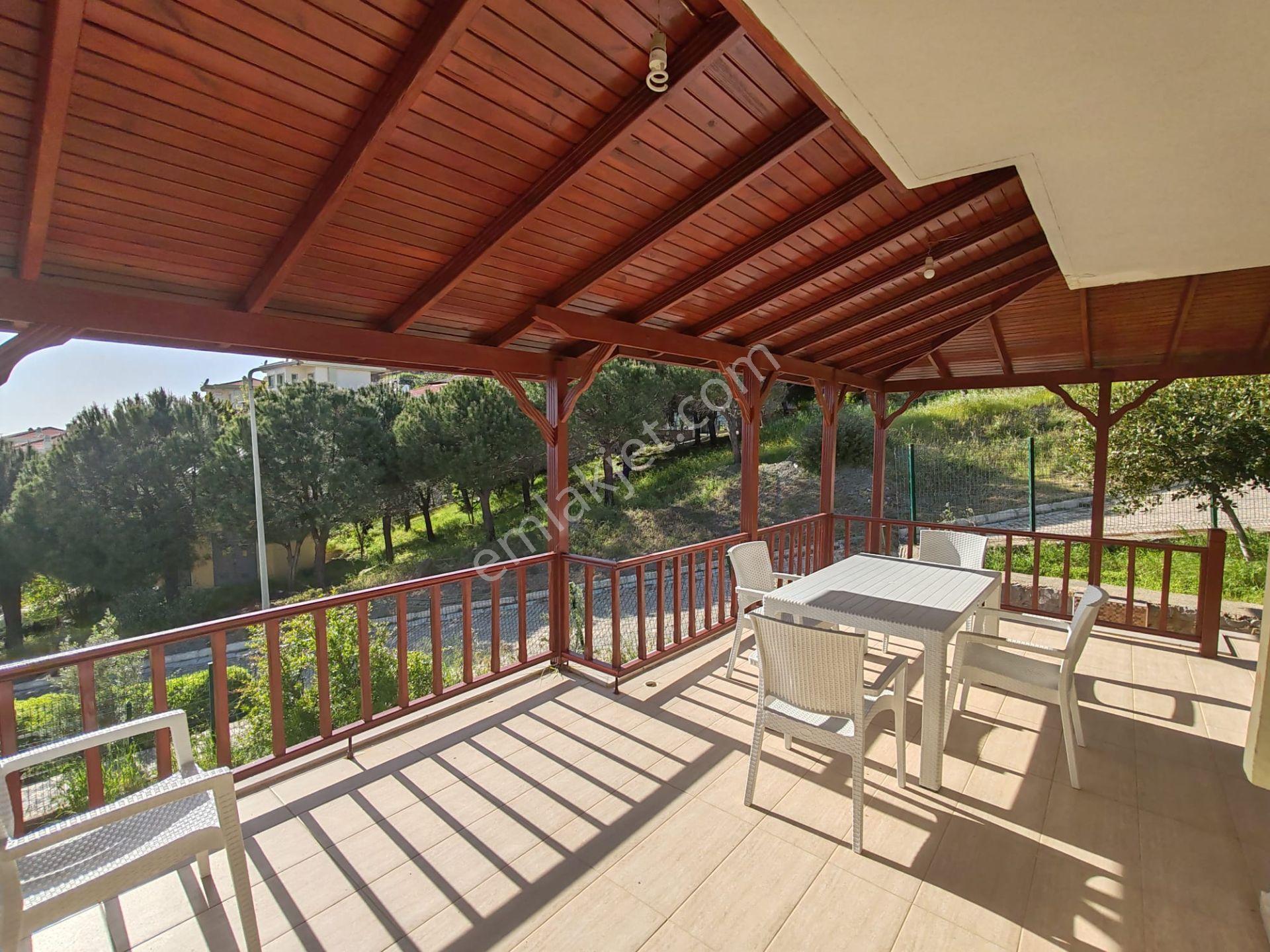 Seferihisar Atatürk Mahallesi Kiralık Deniz Manzaralı Lüx Villa - Görsel 18