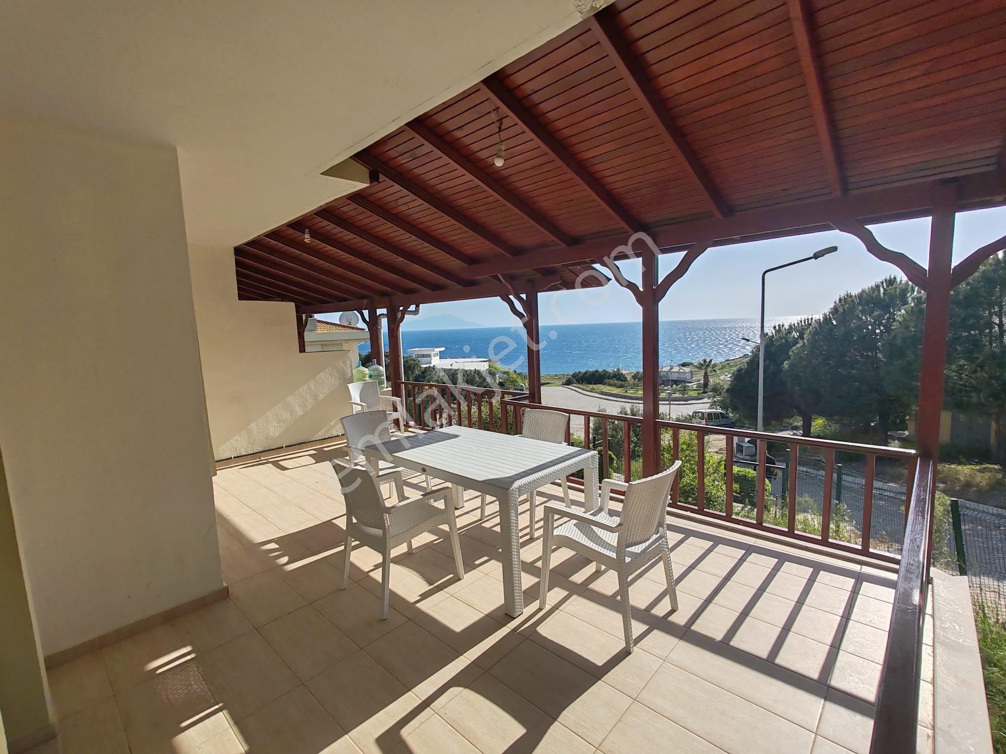 Seferihisar Atatürk Mahallesi Kiralık Deniz Manzaralı Lüx Villa - Görsel 19