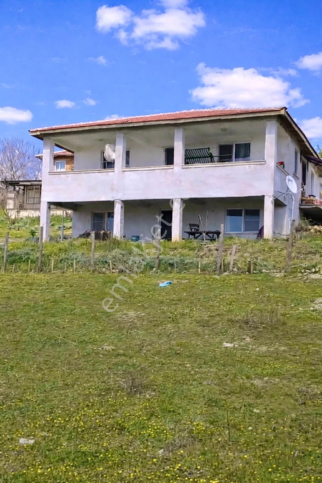 Home And Car'dan Havran Kalabakta %40 İmarlı 700m² 2 Kat Arsa
