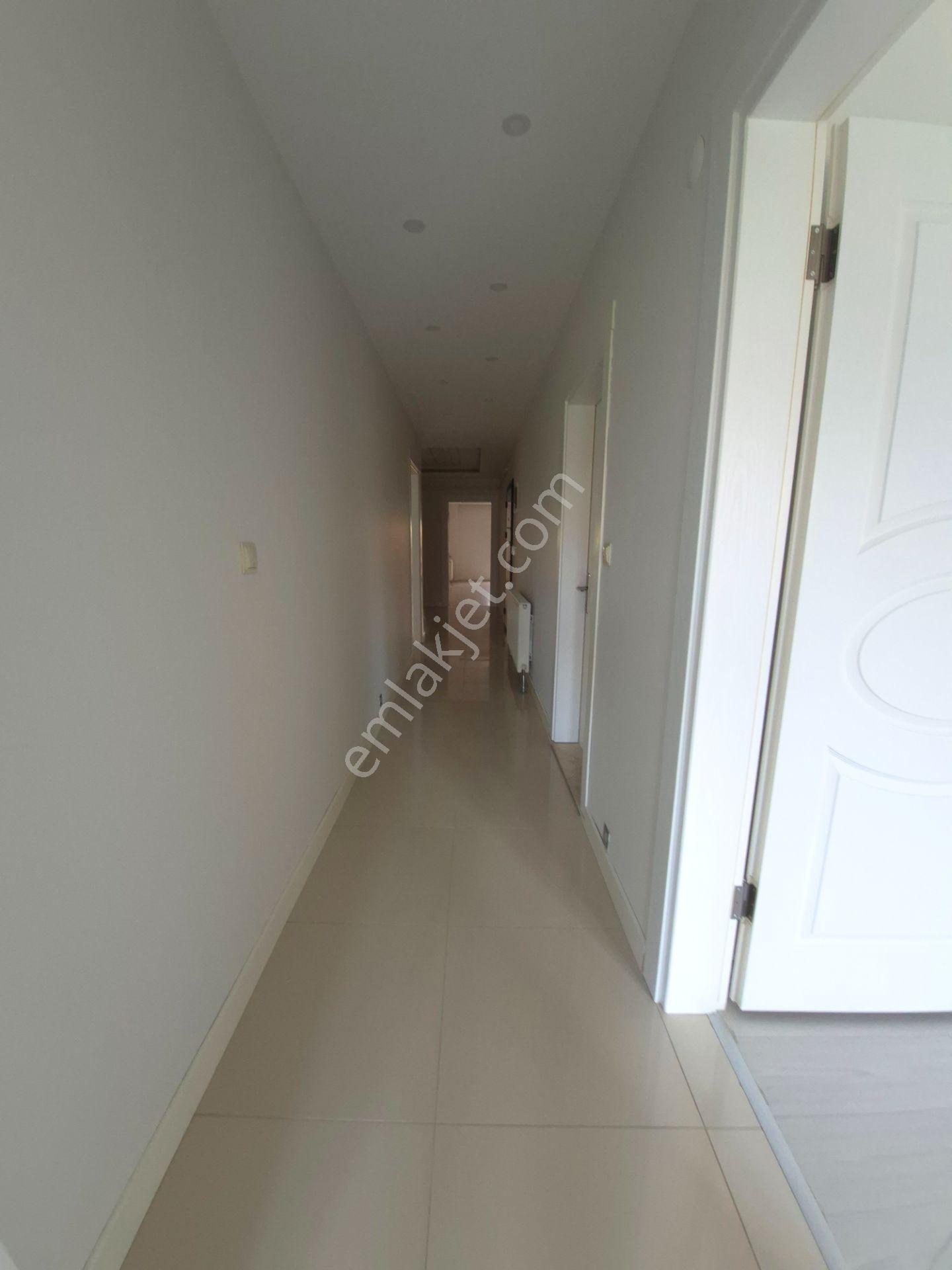 Aydoğdu Mah.'de Lüks İşçilikli Geniş Ara Kat 3+1 Kiralık Daire - Görsel 29