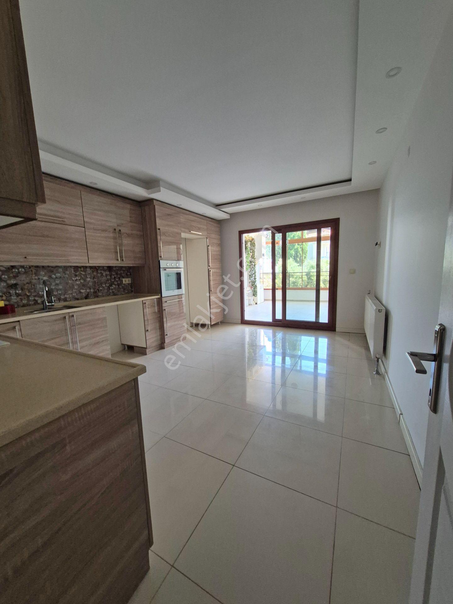 Aydoğdu Mah.'de Lüks İşçilikli Geniş Ara Kat 3+1 Kiralık Daire - Görsel 13