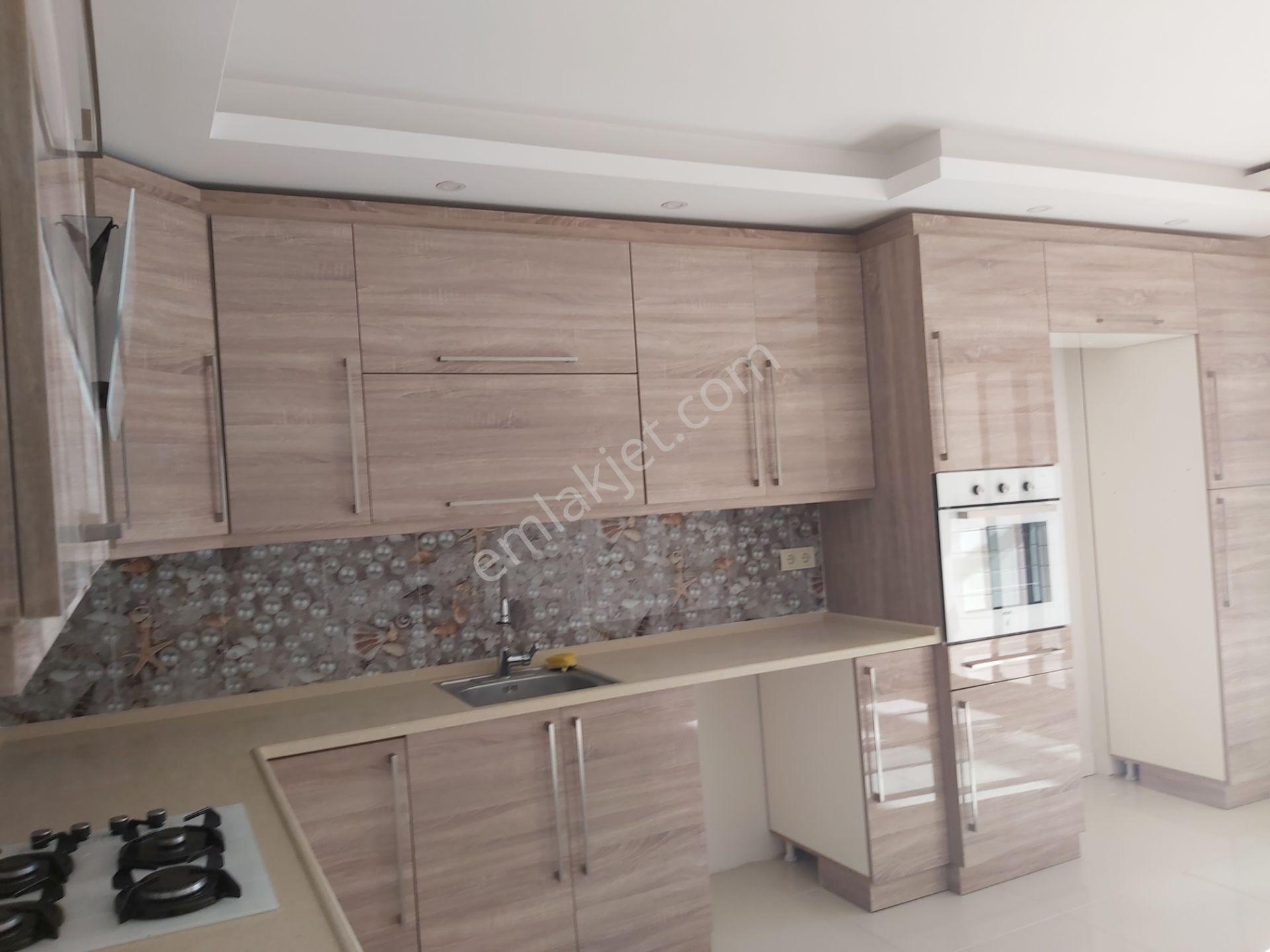 Aydoğdu Mah.'de Lüks İşçilikli Geniş Ara Kat 3+1 Kiralık Daire - Görsel 15