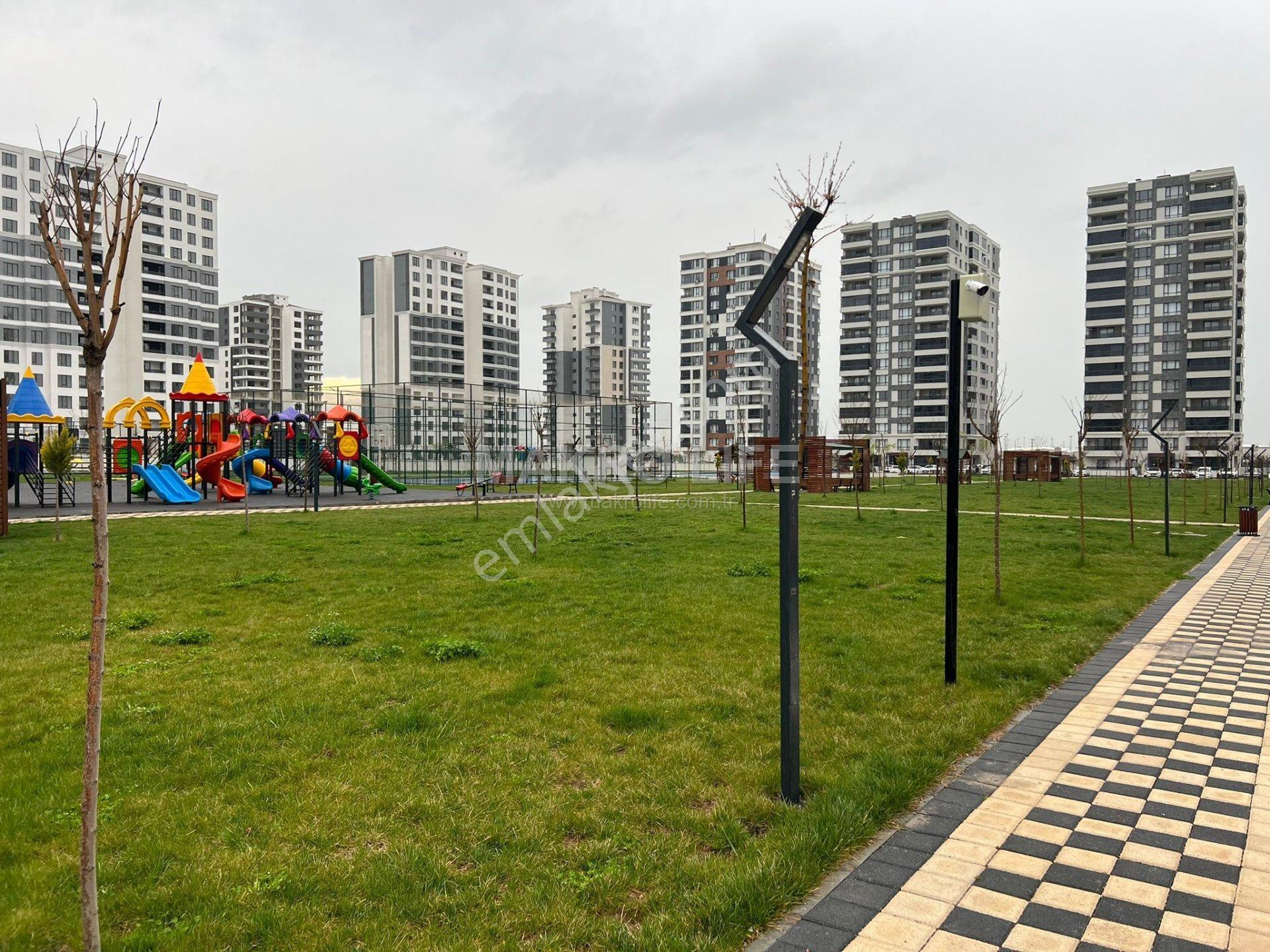 Yenicezaevi Tarafı 3,5+1 Havuzlu Ultra Lüx Sıfır Daire - Görsel 17