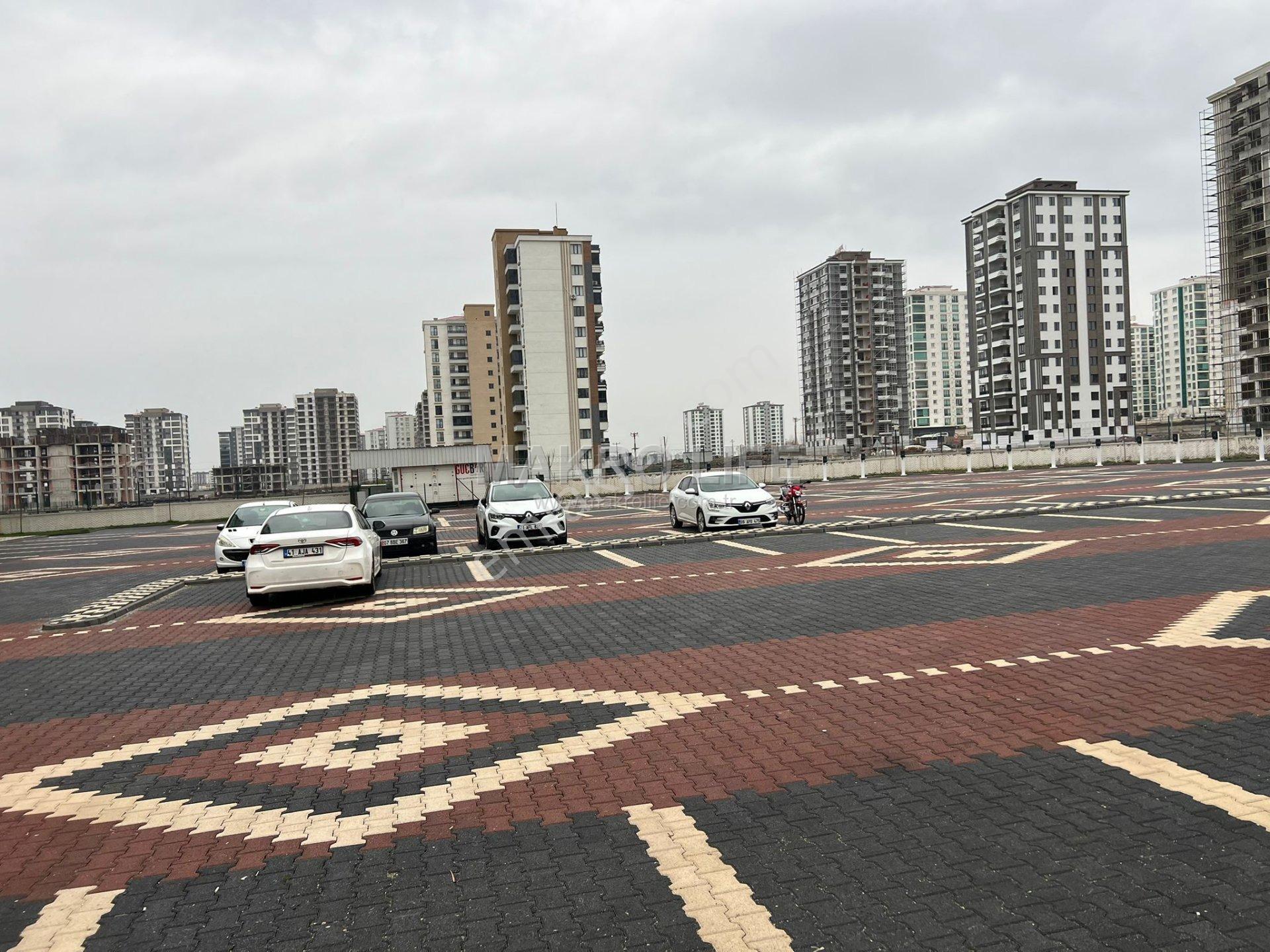 Yenicezaevi Tarafı 3,5+1 Havuzlu Ultra Lüx Sıfır Daire - Görsel 19