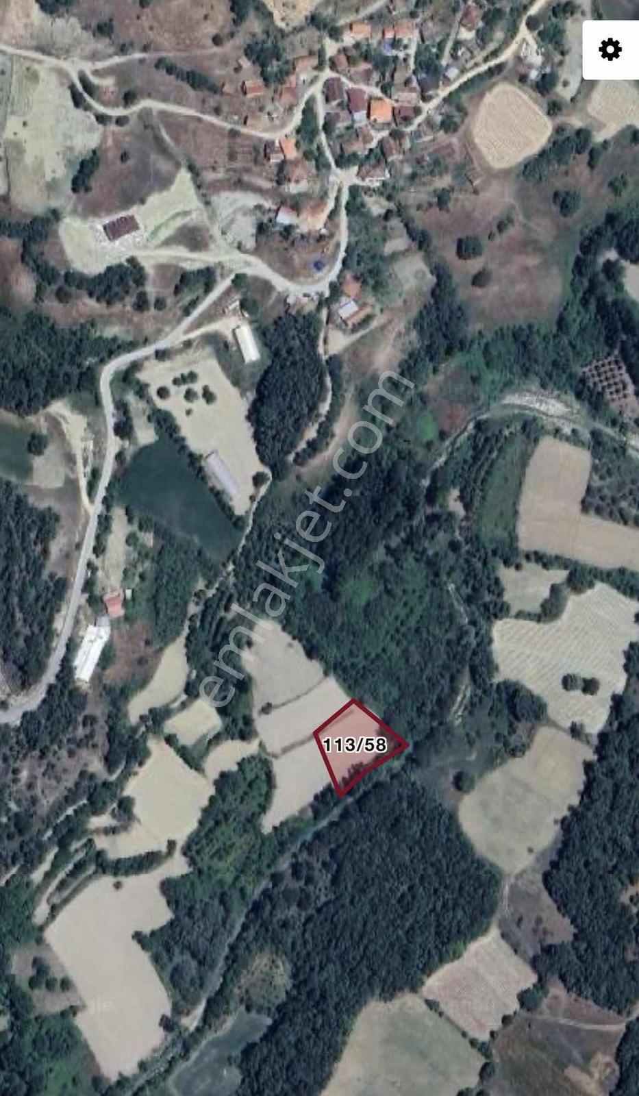 Sakarya Taraklı Aksuda 1.273 M² Geniş Satılık Tarla ! - Görsel 3