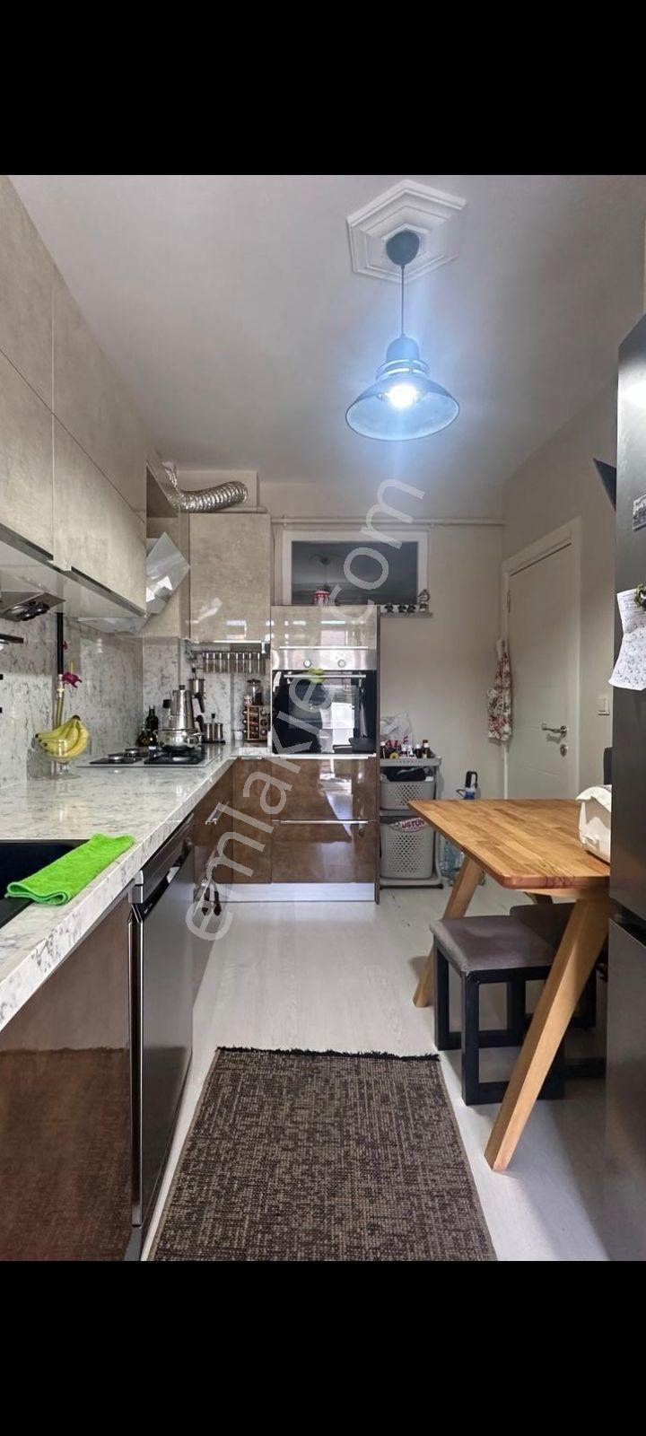 Gültepe Mahallesi Takaslı Satılık 4+1 Daire