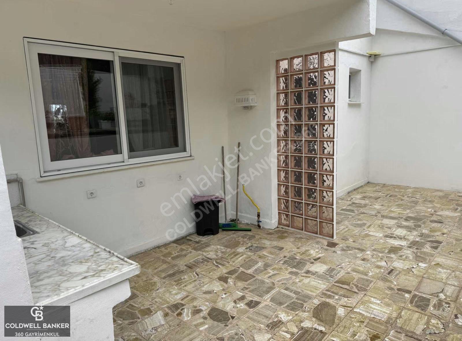 Sığacık'ta Full Deniz & Marina Manzaralı, Geniş Teraslı Villa - Görsel 9