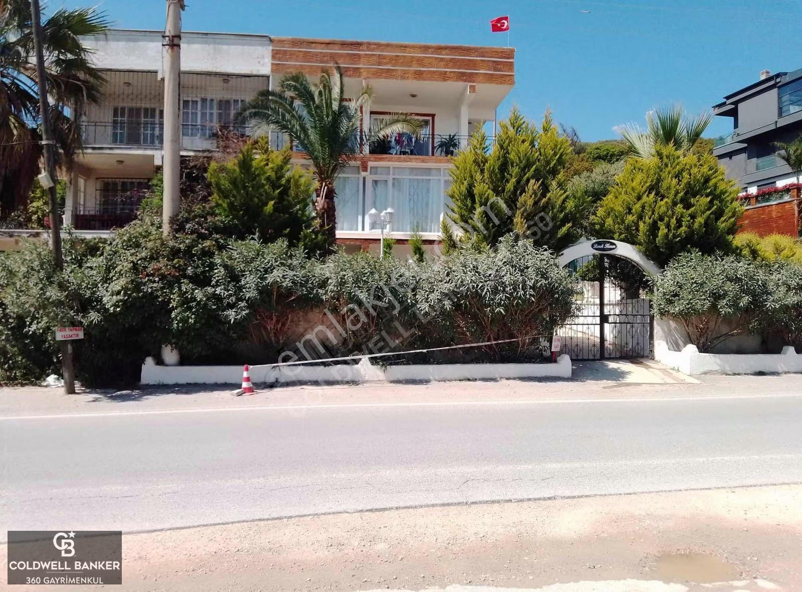 Sığacık'ta Full Deniz & Marina Manzaralı, Geniş Teraslı Villa - Görsel 28