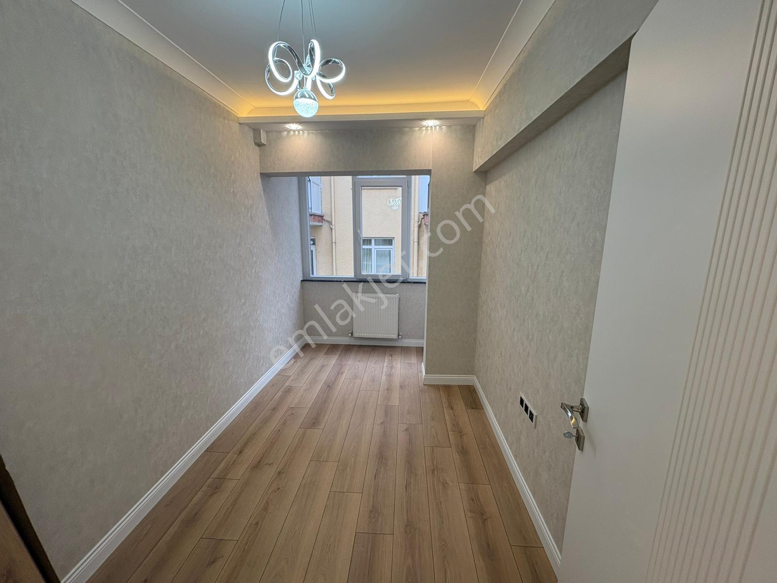 **vadi Manzaralı Ultra Lüks Ara Kat 3+1+2 Banyolu Güney Cephe - Görsel 17