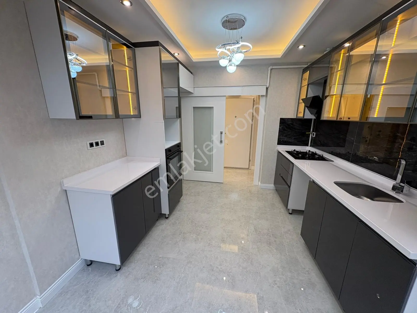 **vadi Manzaralı Ultra Lüks Ara Kat 3+1+2 Banyolu Güney Cephe - Görsel 3