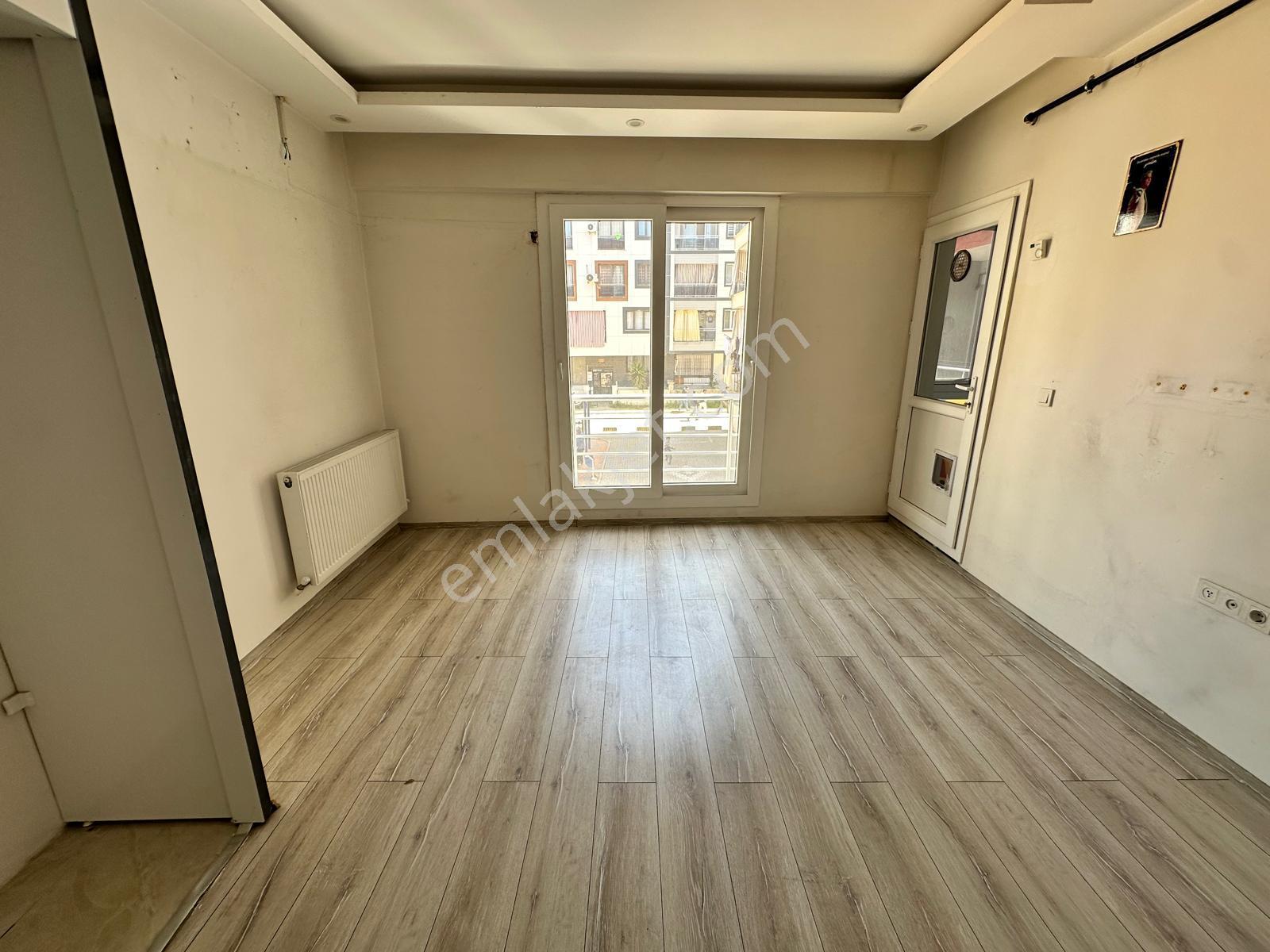 Zeki Emlak'tan Muradiye Mahallesinde 2+1 Ara Kat Kiralık Daire - Görsel 8