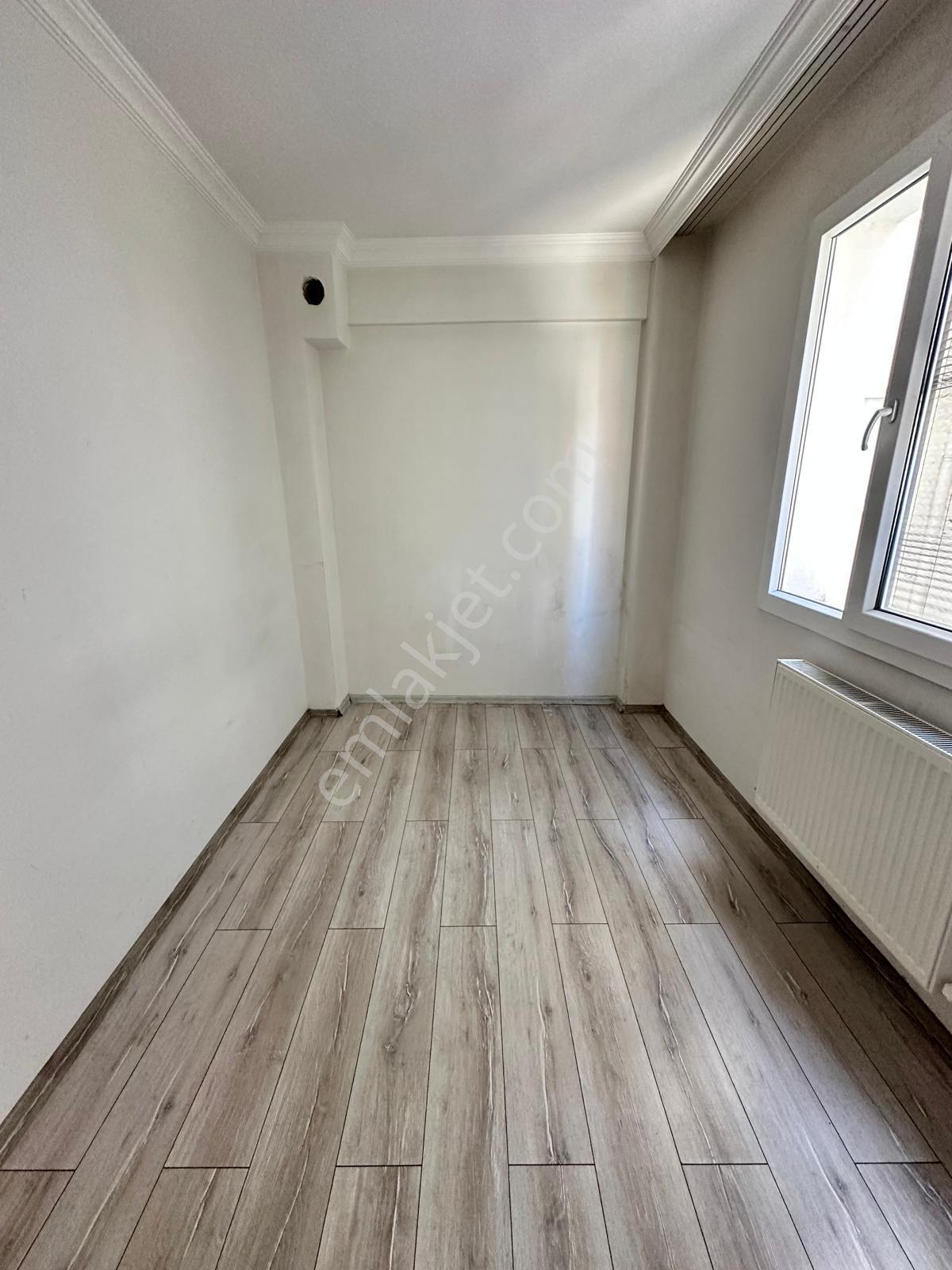 Zeki Emlak'tan Muradiye Mahallesinde 2+1 Ara Kat Kiralık Daire - Görsel 15