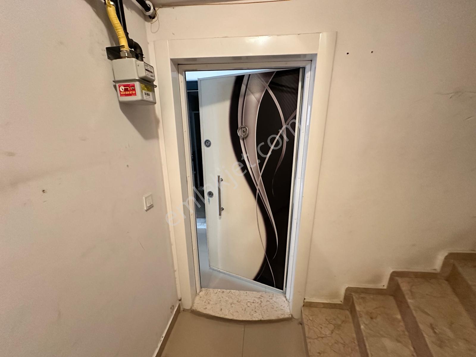 Zeki Emlak'tan Muradiye Mahallesinde 2+1 Ara Kat Kiralık Daire - Görsel 19