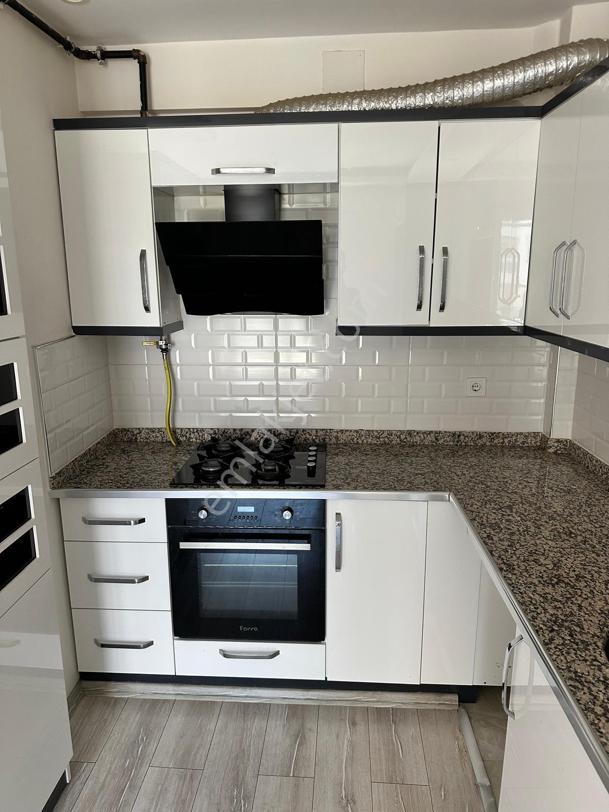 Zeki Emlak'tan Muradiye Mahallesinde 2+1 Ara Kat Kiralık Daire - Görsel 5
