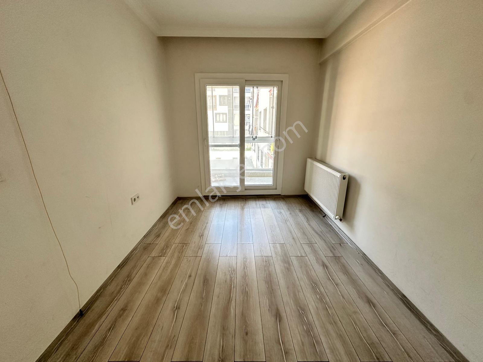 Zeki Emlak'tan Muradiye Mahallesinde 2+1 Ara Kat Kiralık Daire - Görsel 13