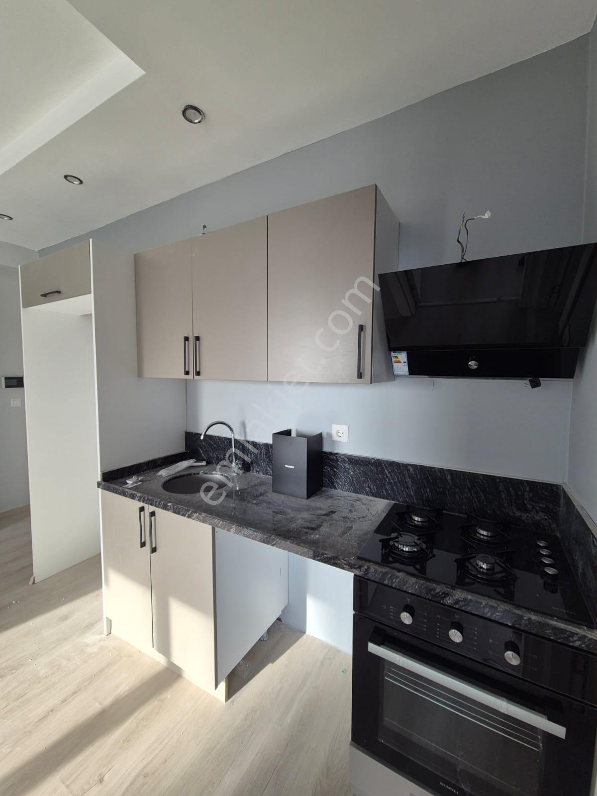 Gültepe'de 1+1 Klimalı 3'lü Ankastreli Ve Şofbenli Kiralık Daire - Görsel 4