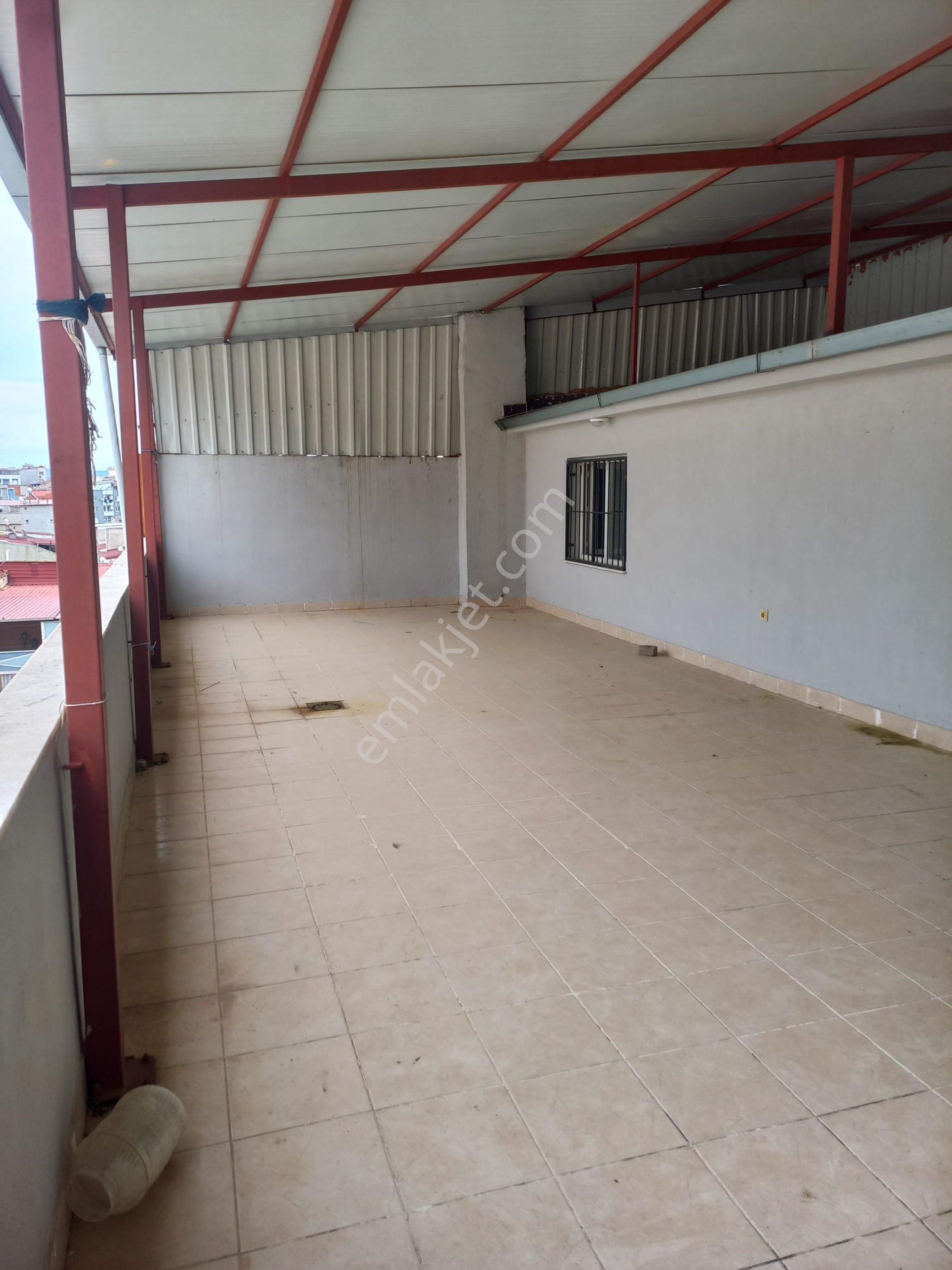 Ayrancılar Suyun Başı Mevkiinde 3 + 1 Çatı Dubleks Teraslı Doğalgazlı Kiralık Daire