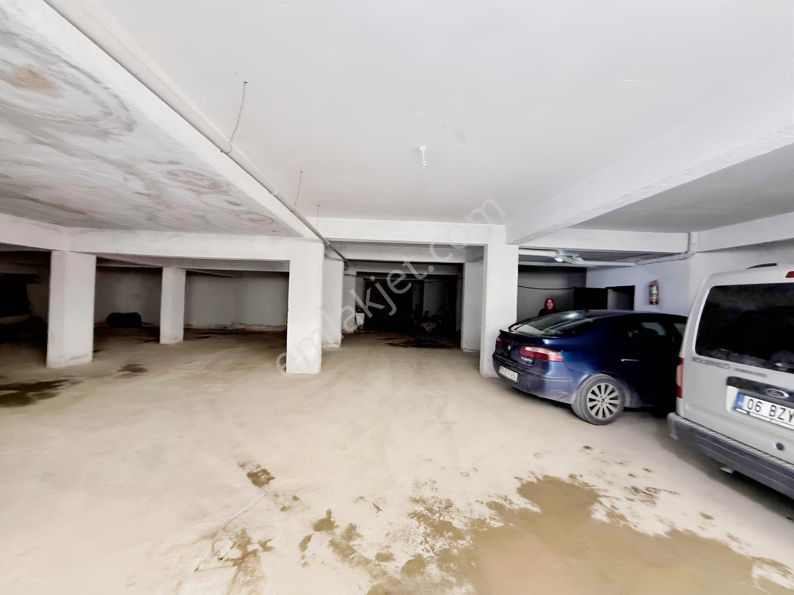 Yüce'den ▓kapalı Otopark 3+1 Geniş Oturumlu Kilerli Fırsat Daire - Görsel 31