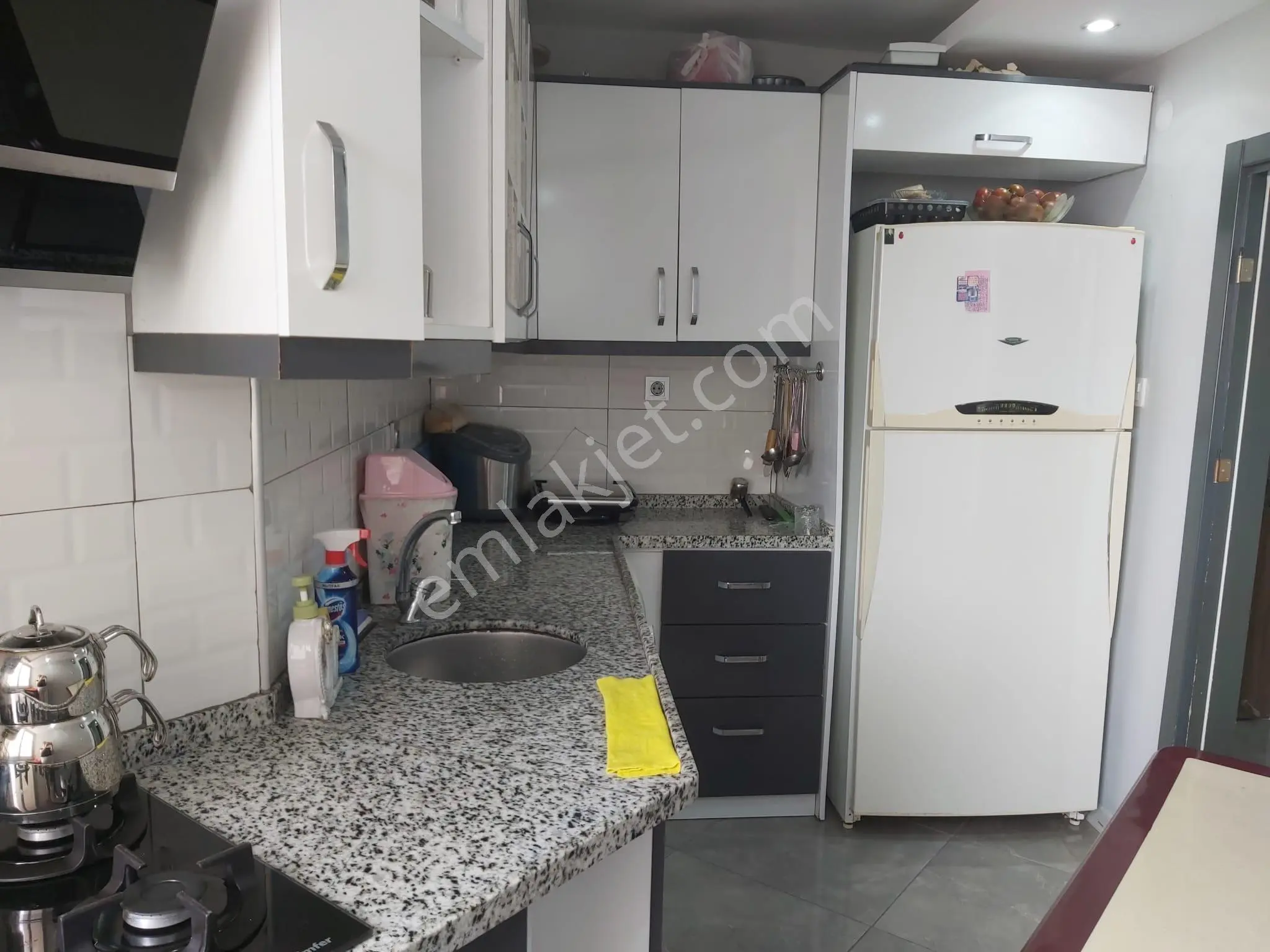 Beyazevler Mahallesinde 3+1 Kiralık Daire