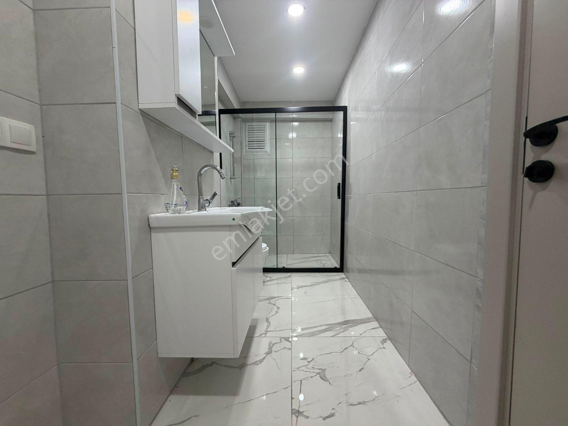 İstanbul House'dan B.evler'de Sıfır Binada 3+1 Ara Kat Daire - Görsel 20