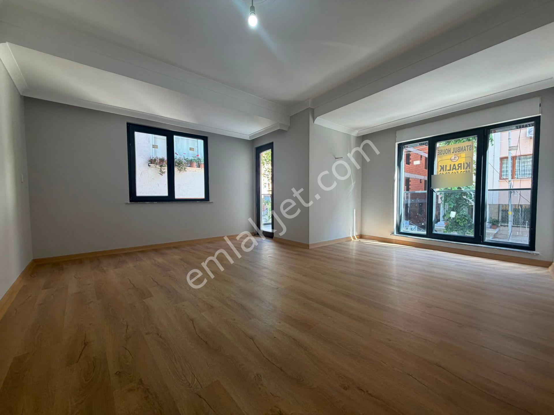 İstanbul House'dan B.evler'de Sıfır Binada 3+1 Ara Kat Daire