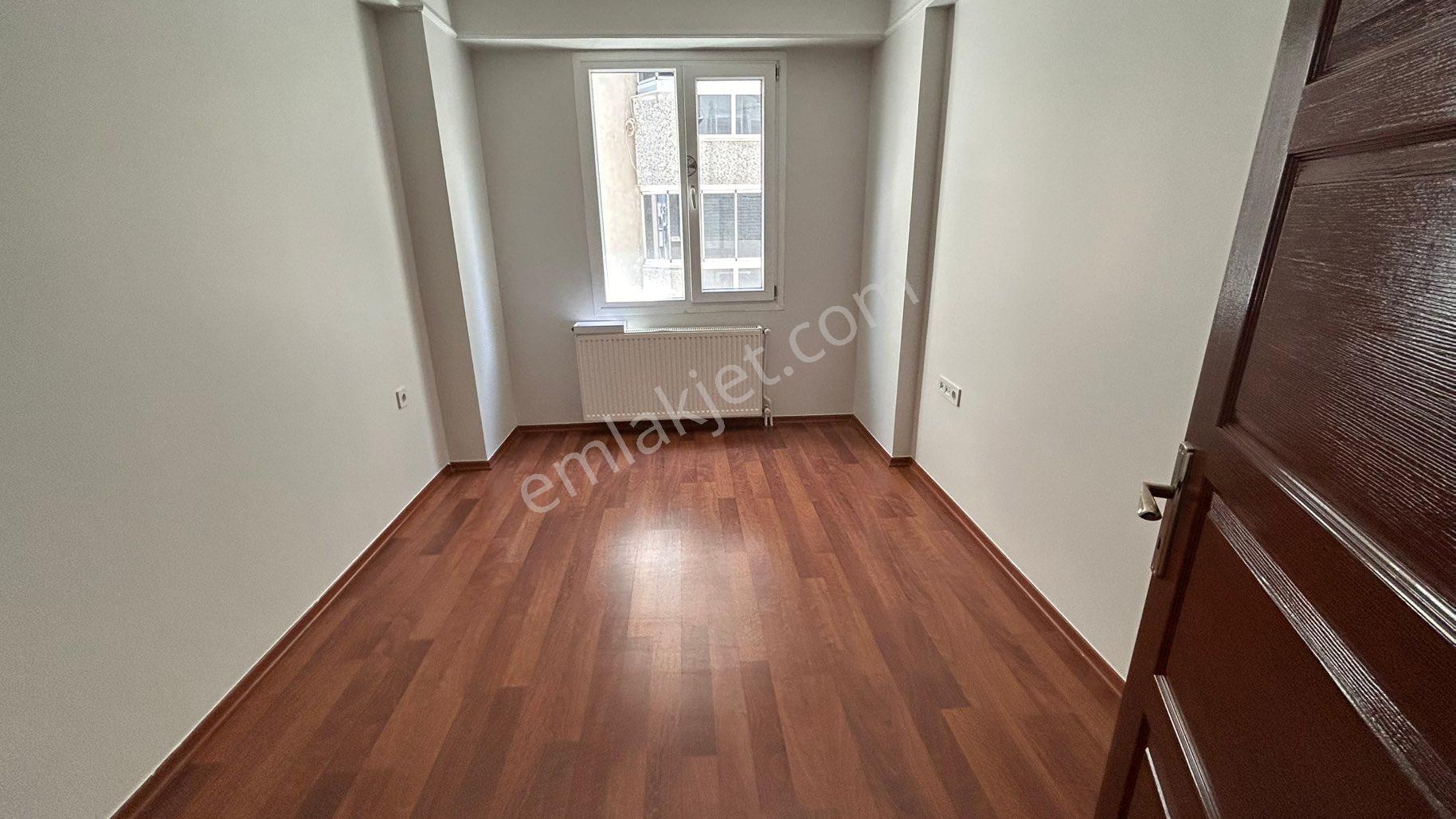 1.anafartalar Mahallesinde Kiralık 3+1 Daire - Görsel 29