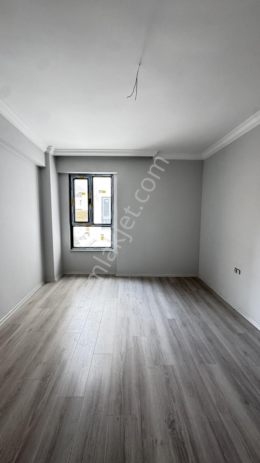 Merkzi Konumda Sıfır Asansörlü 90 M2 2+1 Daire - Görsel 4