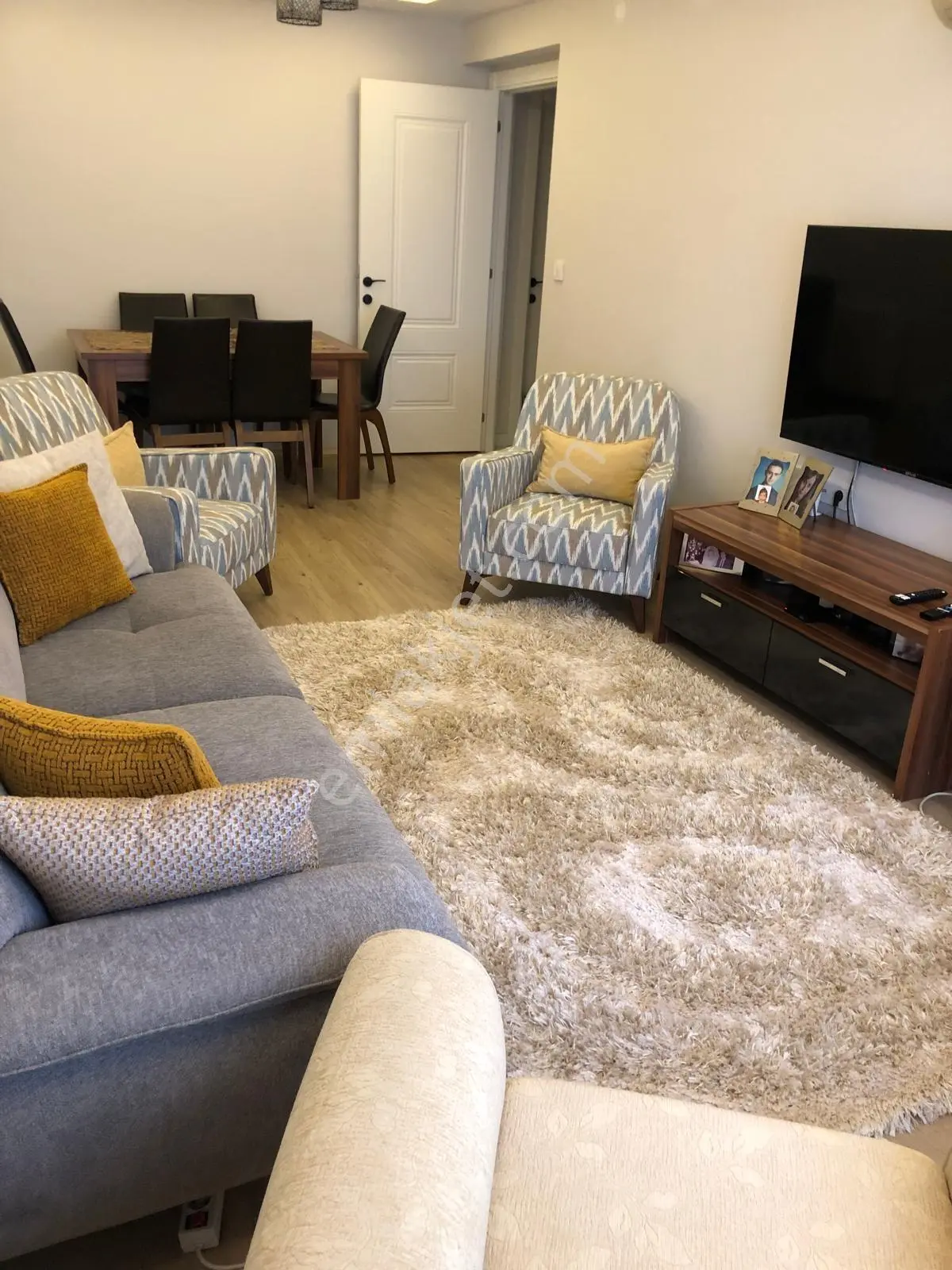 Karşıyaka Bahçelievlerde Merkezi Konumlu Satılık Ara Kat Daire - Görsel 23