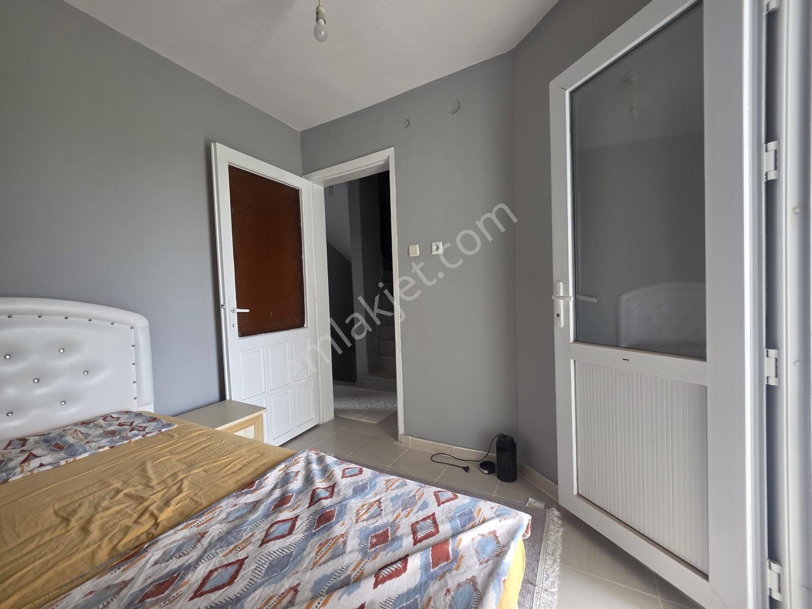 Didim Mavişehirde 4+1 Kullanımlı | 3 Katlı | Çift Verandalı - Görsel 11