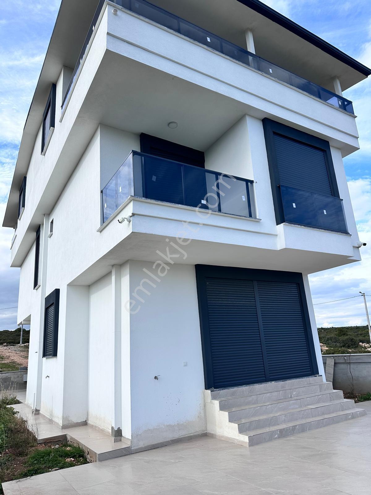 Bozseki De Acil Satılık 5+1 Müstakil Havuzlu Villa - Görsel 24