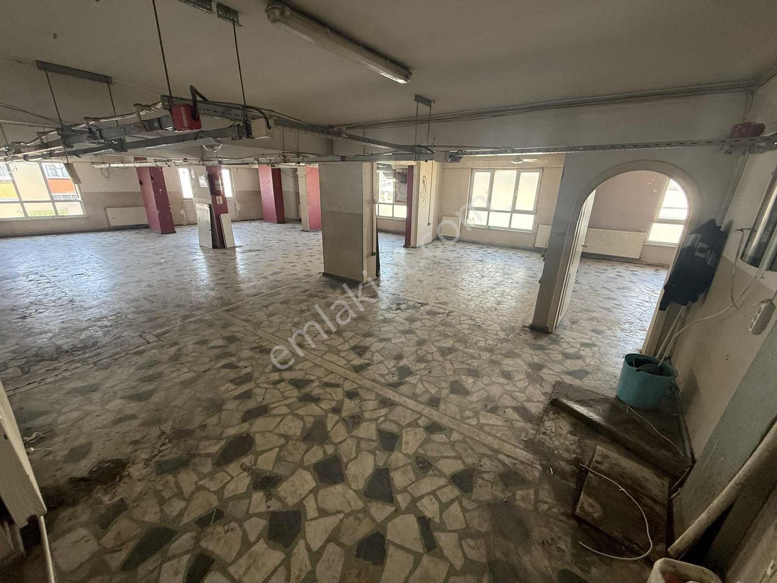 Aydın İnş.50. Yıl Mah Tramvayın Dibinde Kiralık İş Yerleri - Görsel 21