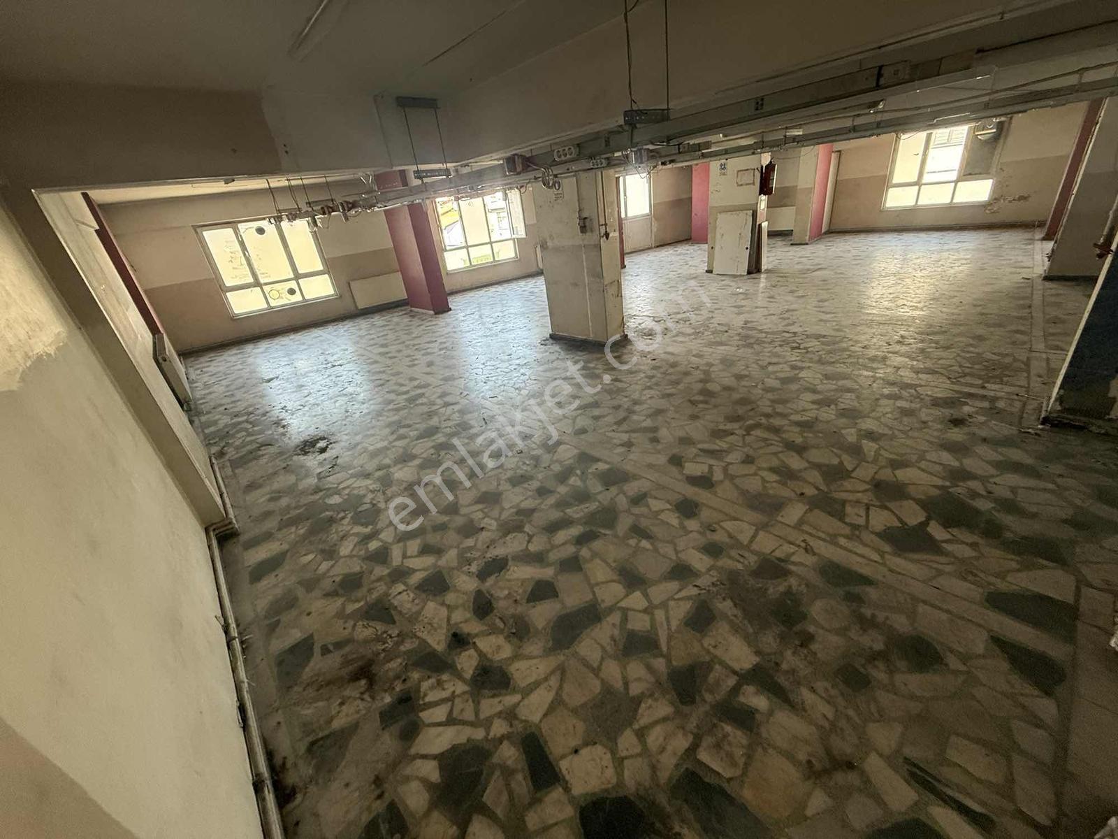 Aydın İnş.50. Yıl Mah Tramvayın Dibinde Kiralık İş Yerleri - Görsel 11