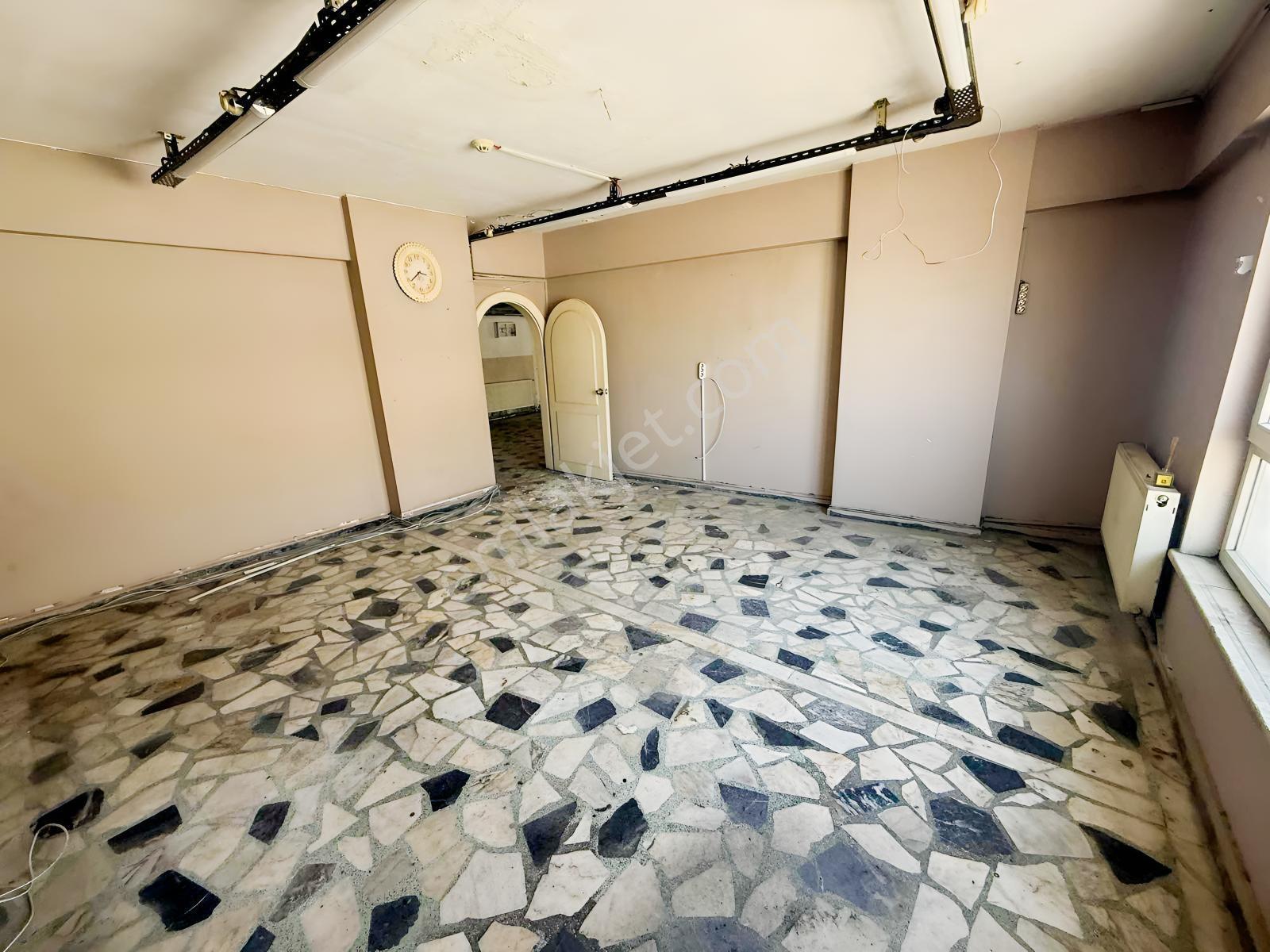 Aydın İnş.50. Yıl Mah Tramvayın Dibinde Kiralık İş Yerleri - Görsel 4