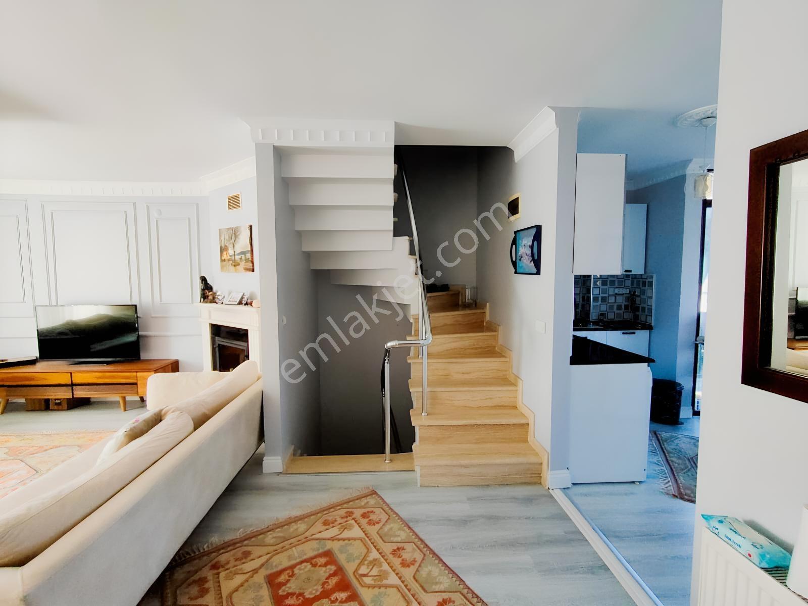 Re/max Anka'dan Akropol Villaları'nda 4+1 Satılık Villa - Görsel 4