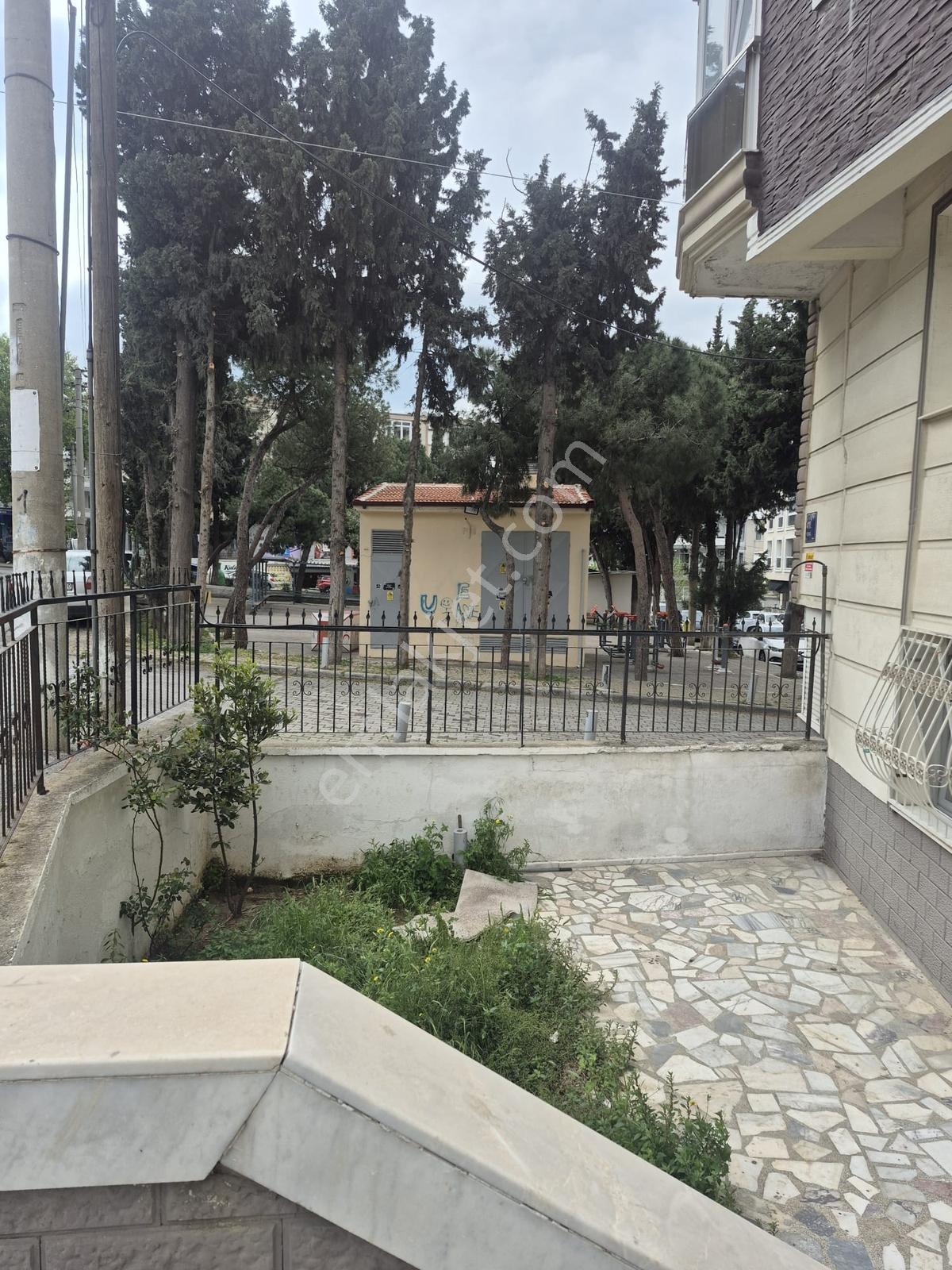Uçan Yol Dibinde 3+1 Çift Balkonlu Geniş 3+1 - Görsel 4