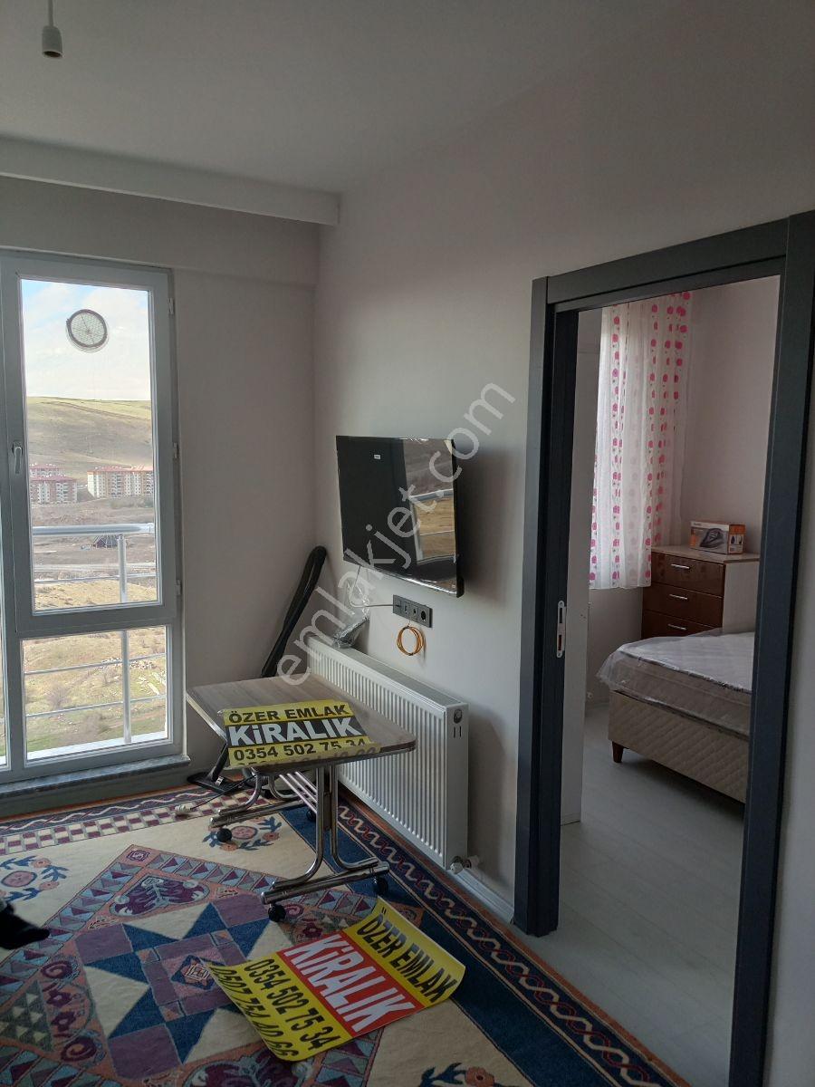Özer Emlaktan Eşyalı Kiralık Daire - Görsel 32