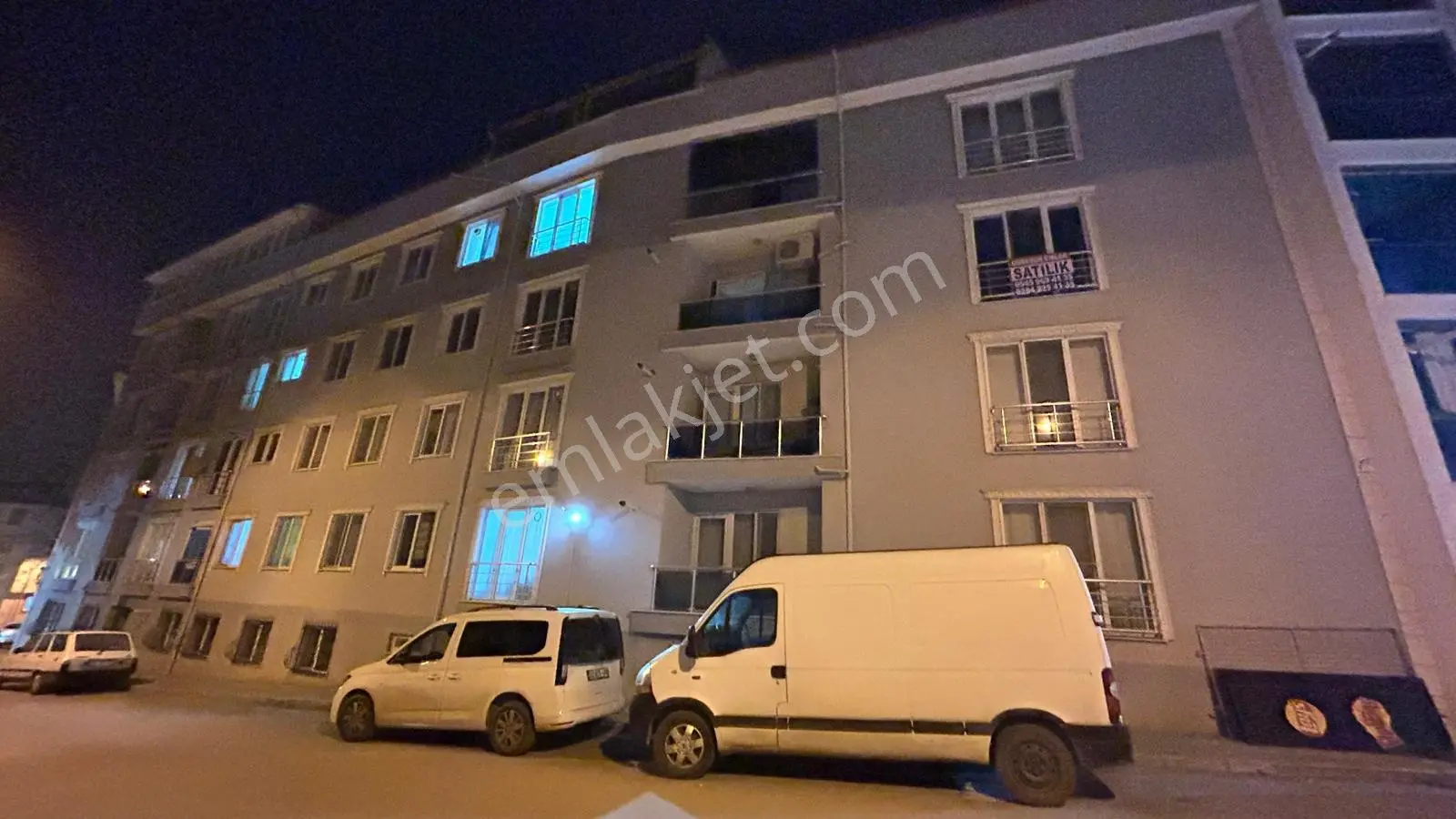 Buçuktepe Mevkiinde Asansörlü Ara Kat 3+1 Satılık Daire - Görsel 7