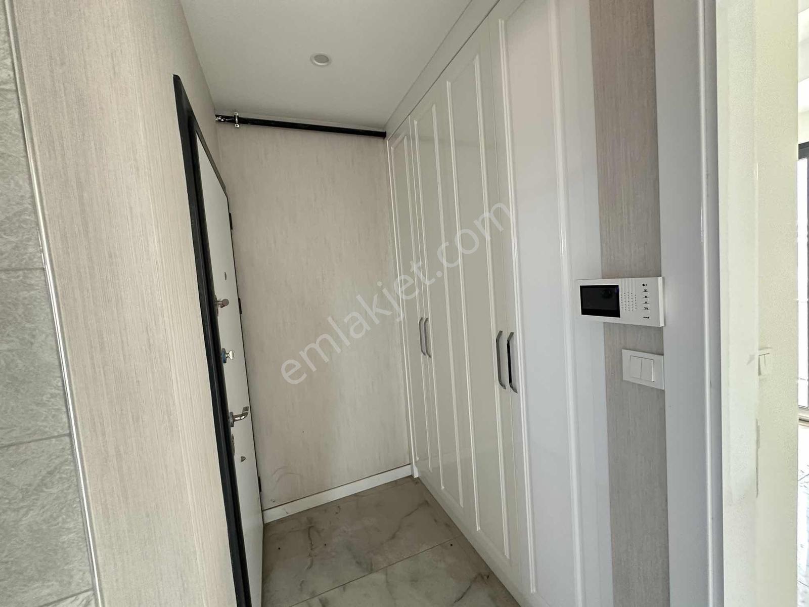 Full Kredili Cadde Üzeri 2+1 Sıfır Daire - Görsel 9