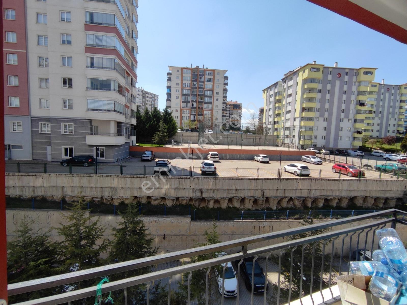 Ahi Mesut'ta 3+1 Ara Kat Site İçerisinde Asansörlü Satılık Daire - Görsel 10