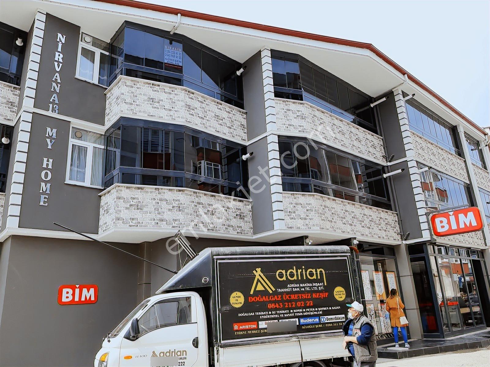 Bostanpazarı'nda Kapalı Balkonlu Eşyalı Geniş 1+1 Kiralık Daire - Görsel 8