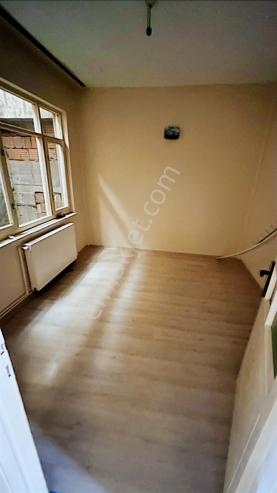 Şükrüpaşa İlkokulu Yanında 2 Balkonlu 3+1 Kiralık Daire - Görsel 24