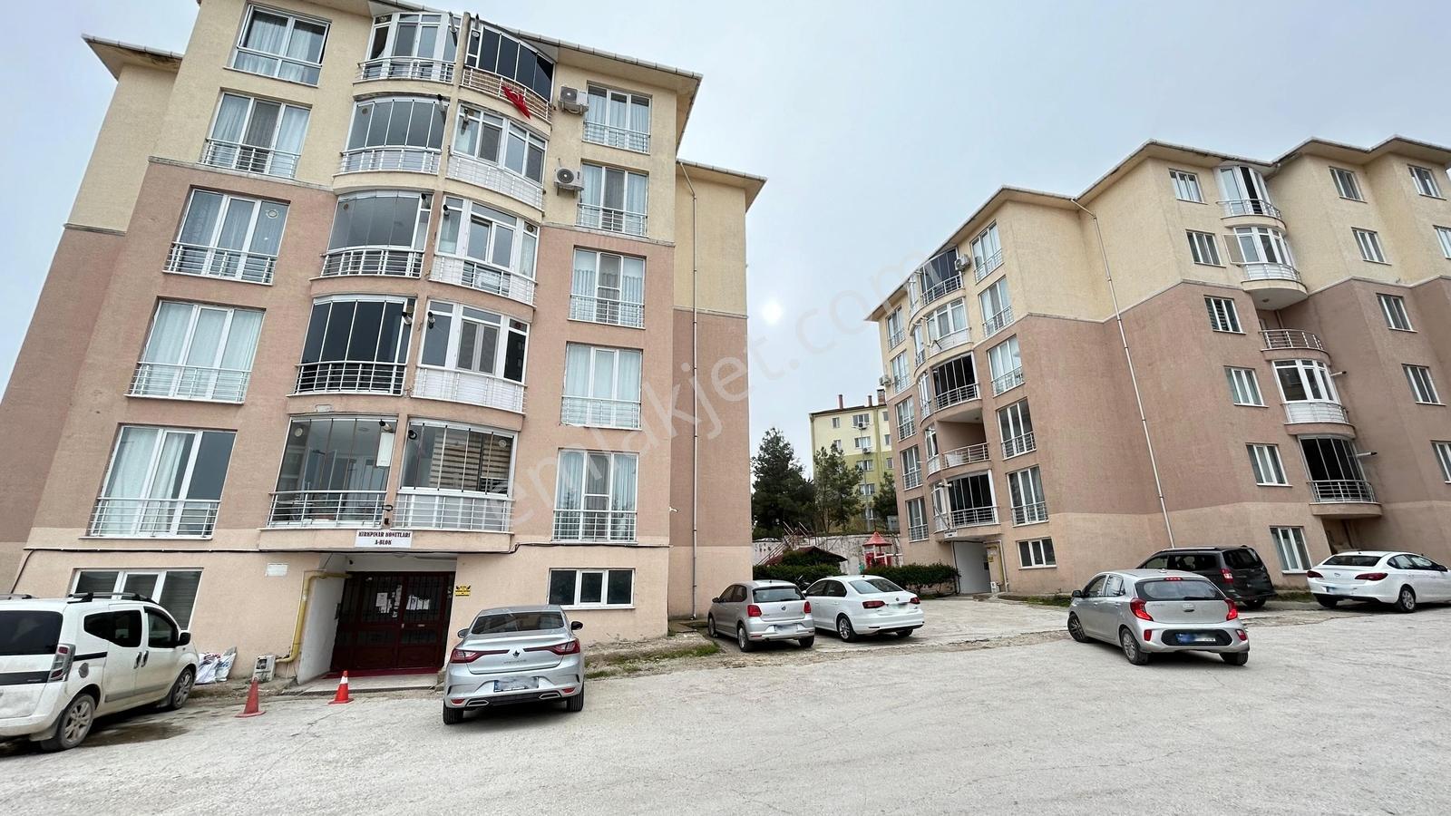 Yeni Devlet Hastanesi Yakını K.balkonlu Eşyalı 1+1 Kiralık Daire - Görsel 23