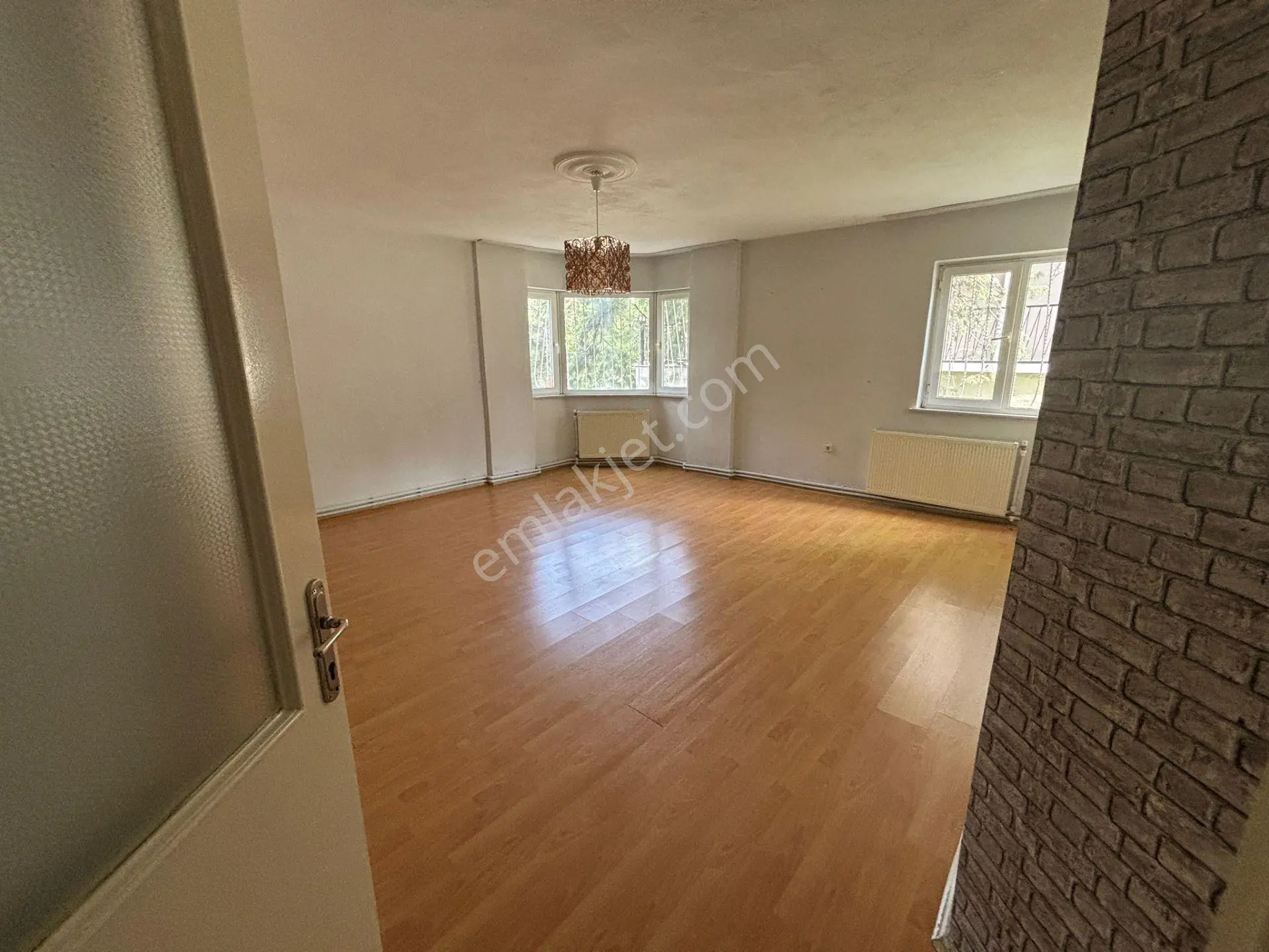 Acill Buca-koop Mah.de Otoban Yanı 3+1 120m2 Dgazlı Y.giriş Asansörlü Site İçi Satılık Daire