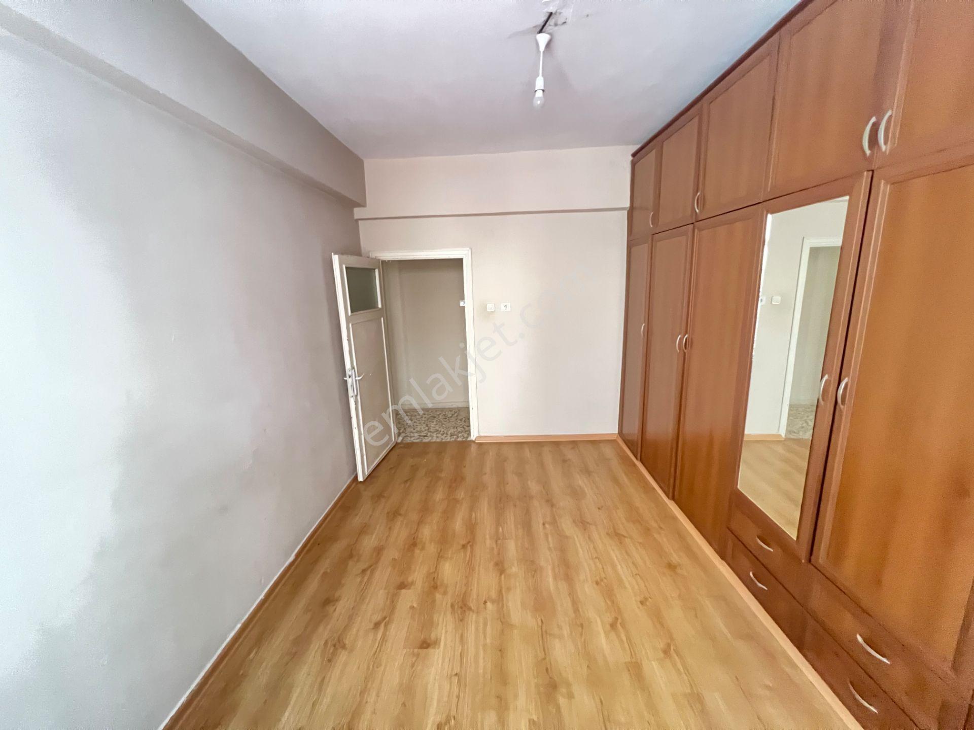 Prestij'den Güvenevler'de İçi Yapılı Ayrı Mutfak Geniş 2+1 Daire - Görsel 8