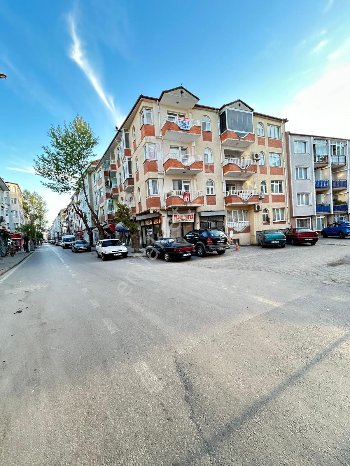 Uzunkaldırım Caddesi'nde 2 Balkonlu 2+1 Kiralık Daire - Görsel 23