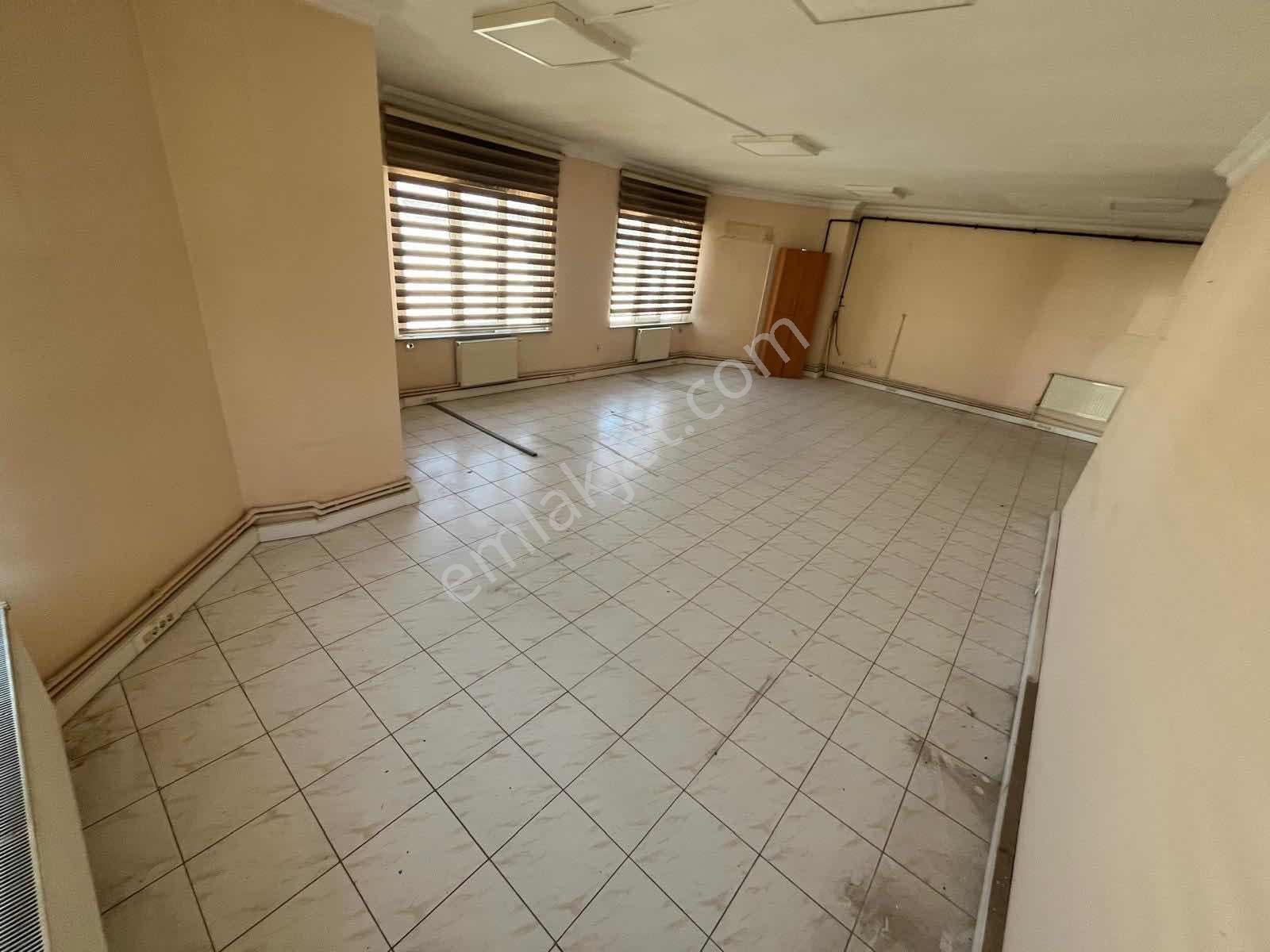 Tuzla Merkezde Kullanışlı 120 M2 1+1 Kiralık Ofis&büro - Görsel 7